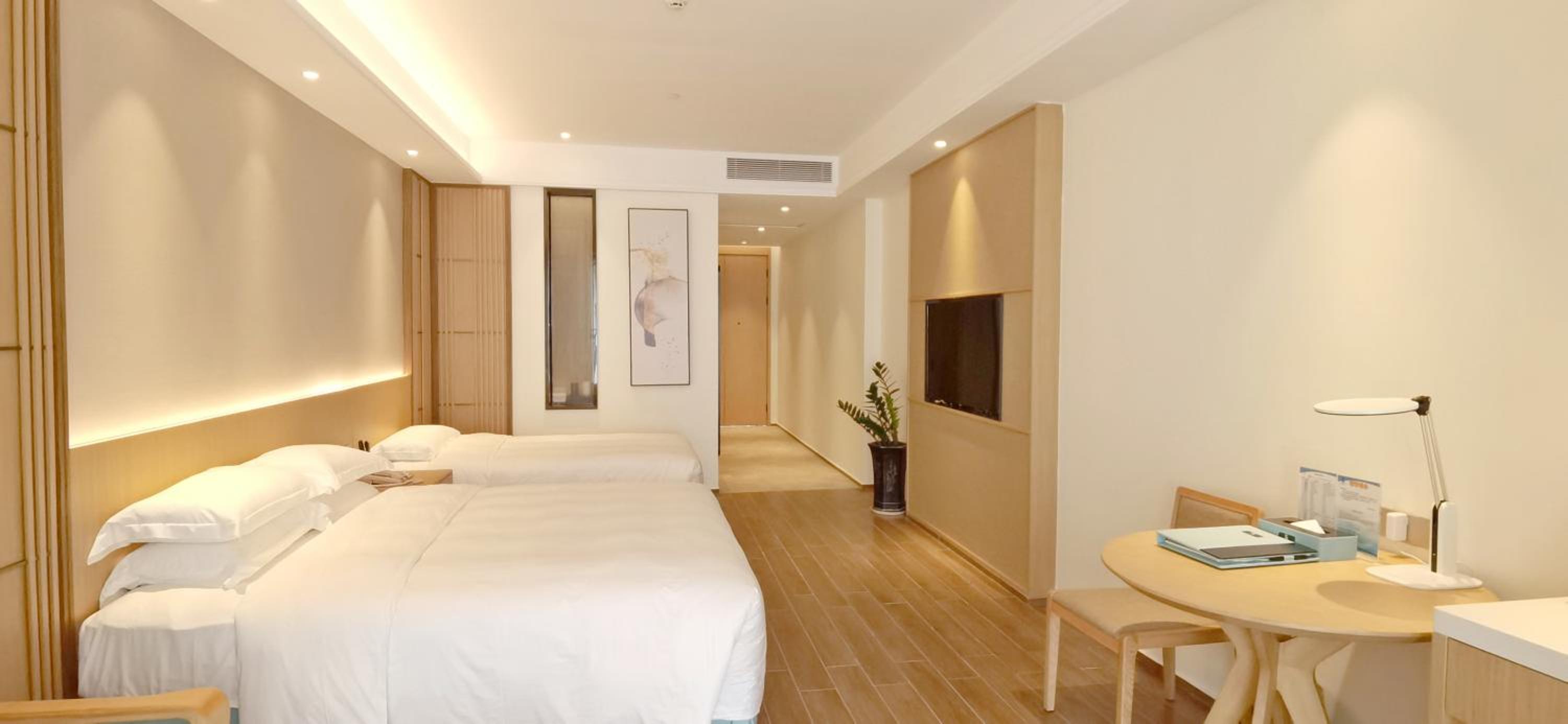 Garden Triple Room