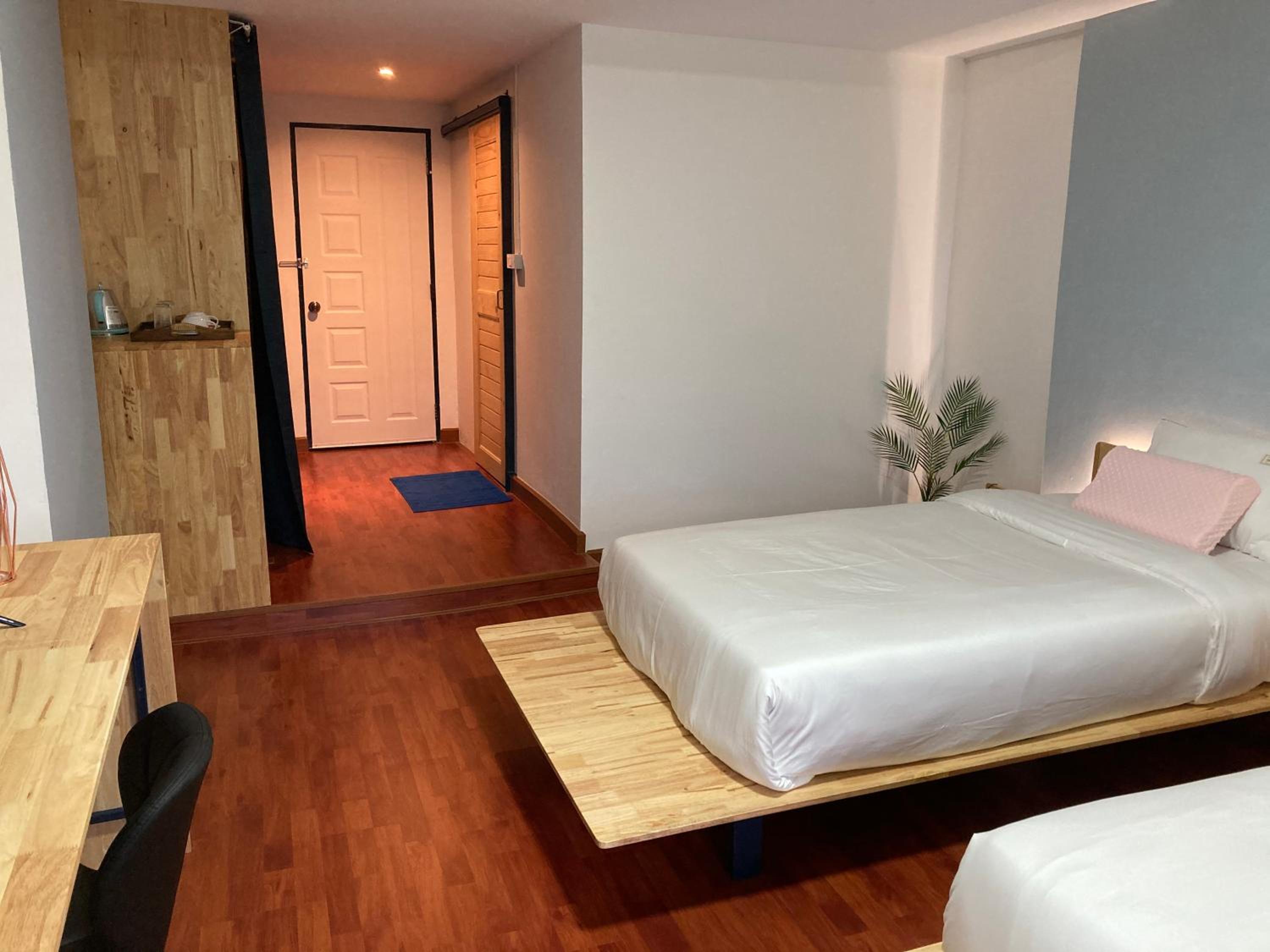 Twin Room with Terrace - Photo 7