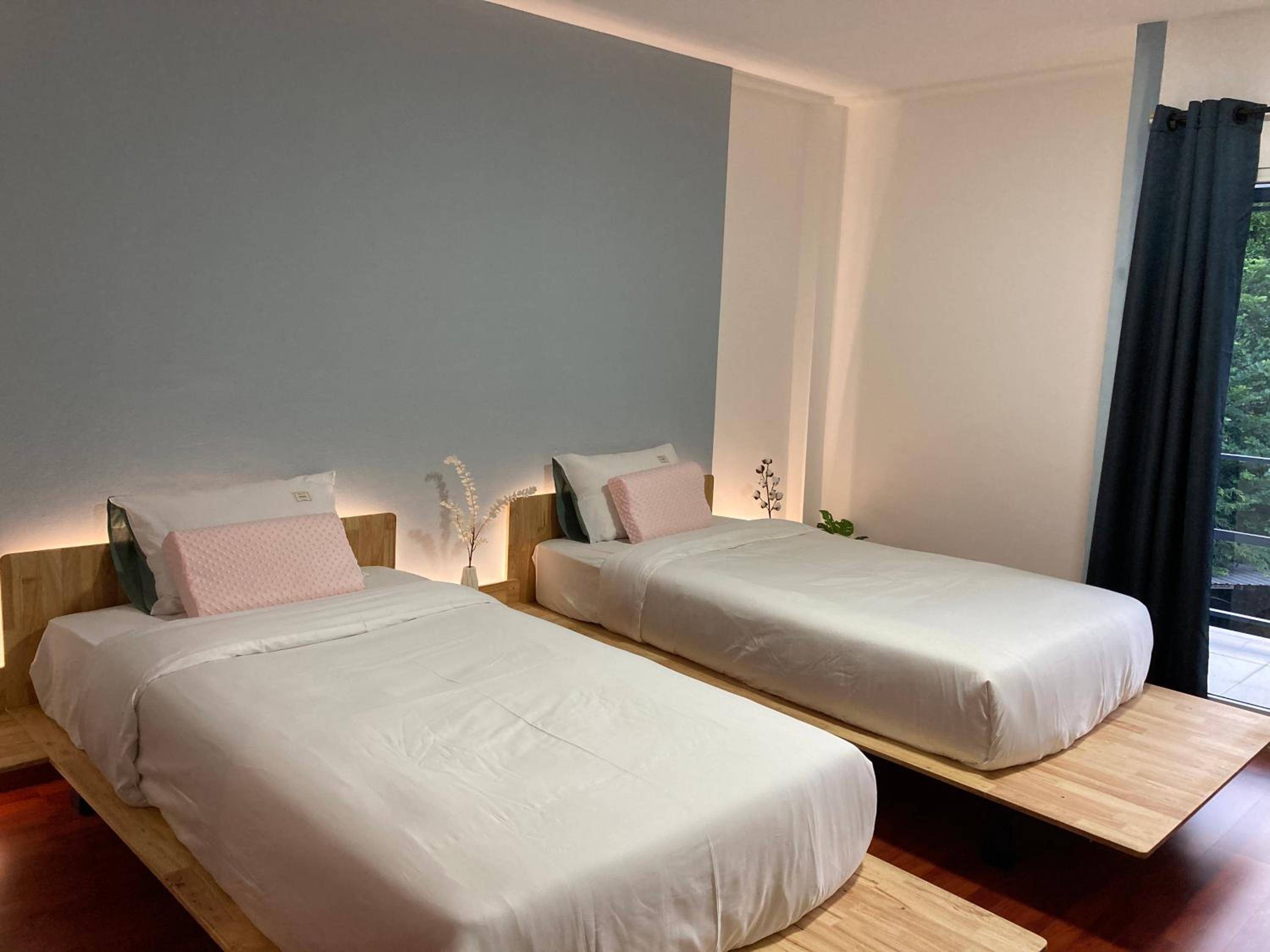 Twin Room with Terrace - Photo 6