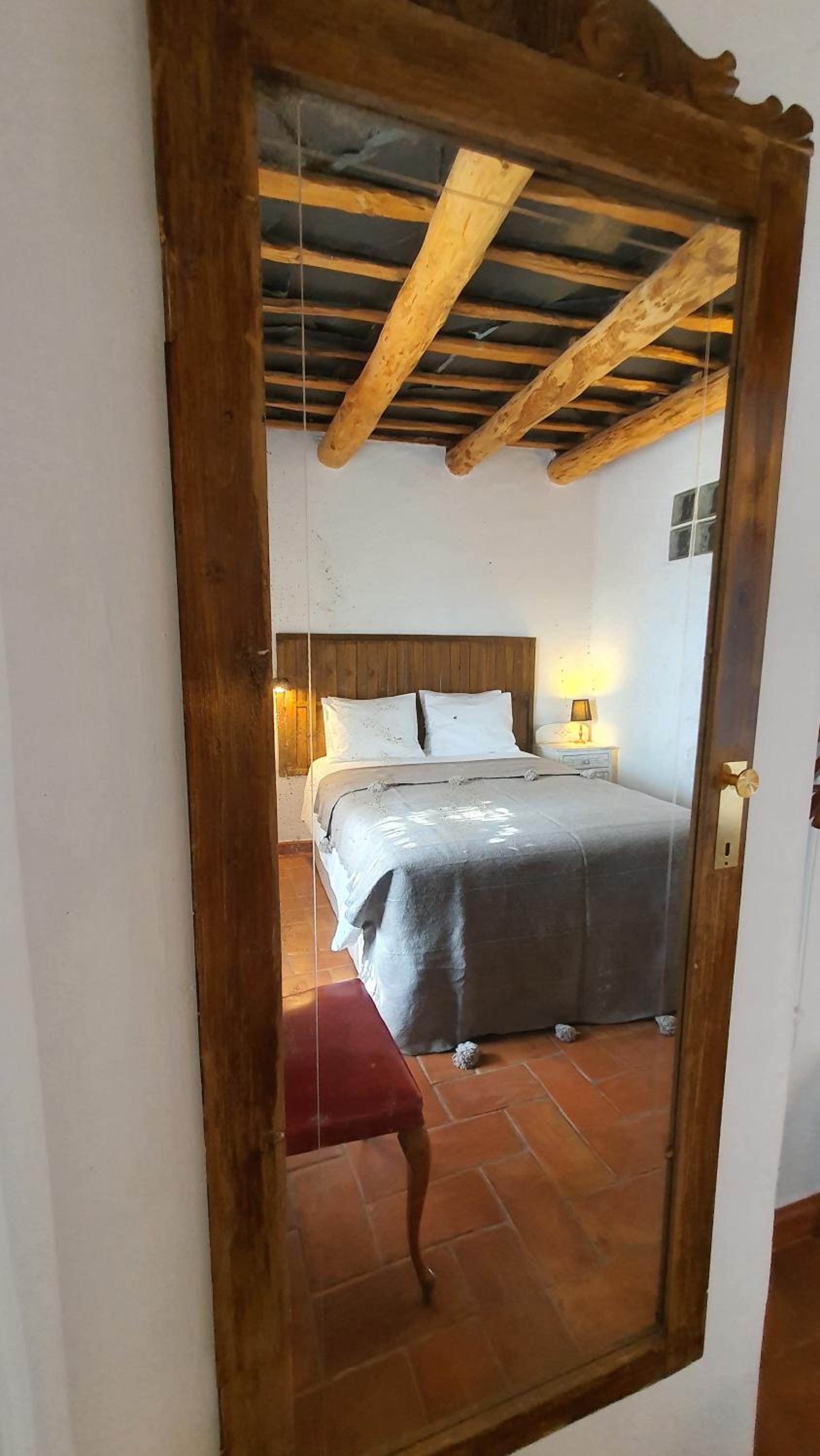 Superior One-Bedroom Apartment - Photo 27