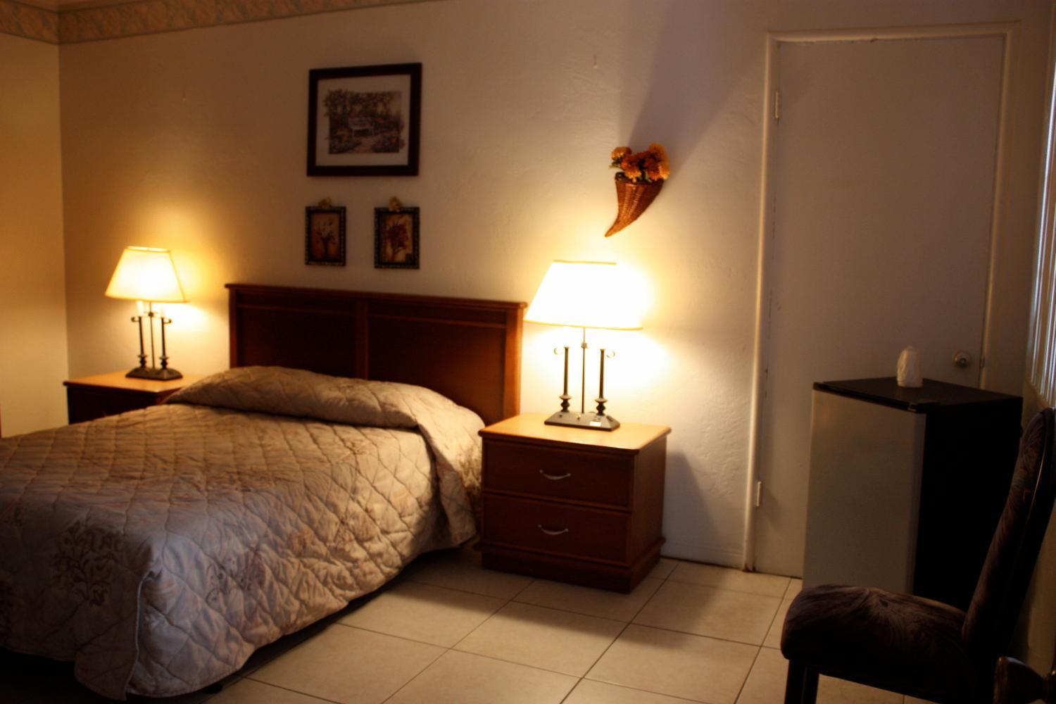 Standard Queen Room - Photo 1