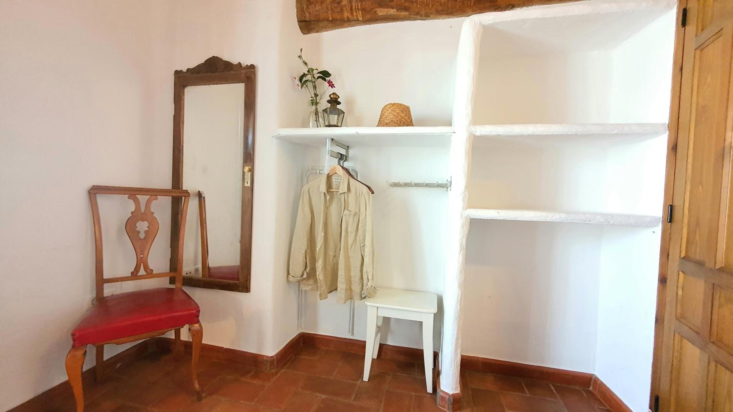 Superior One-Bedroom Apartment - Photo 25