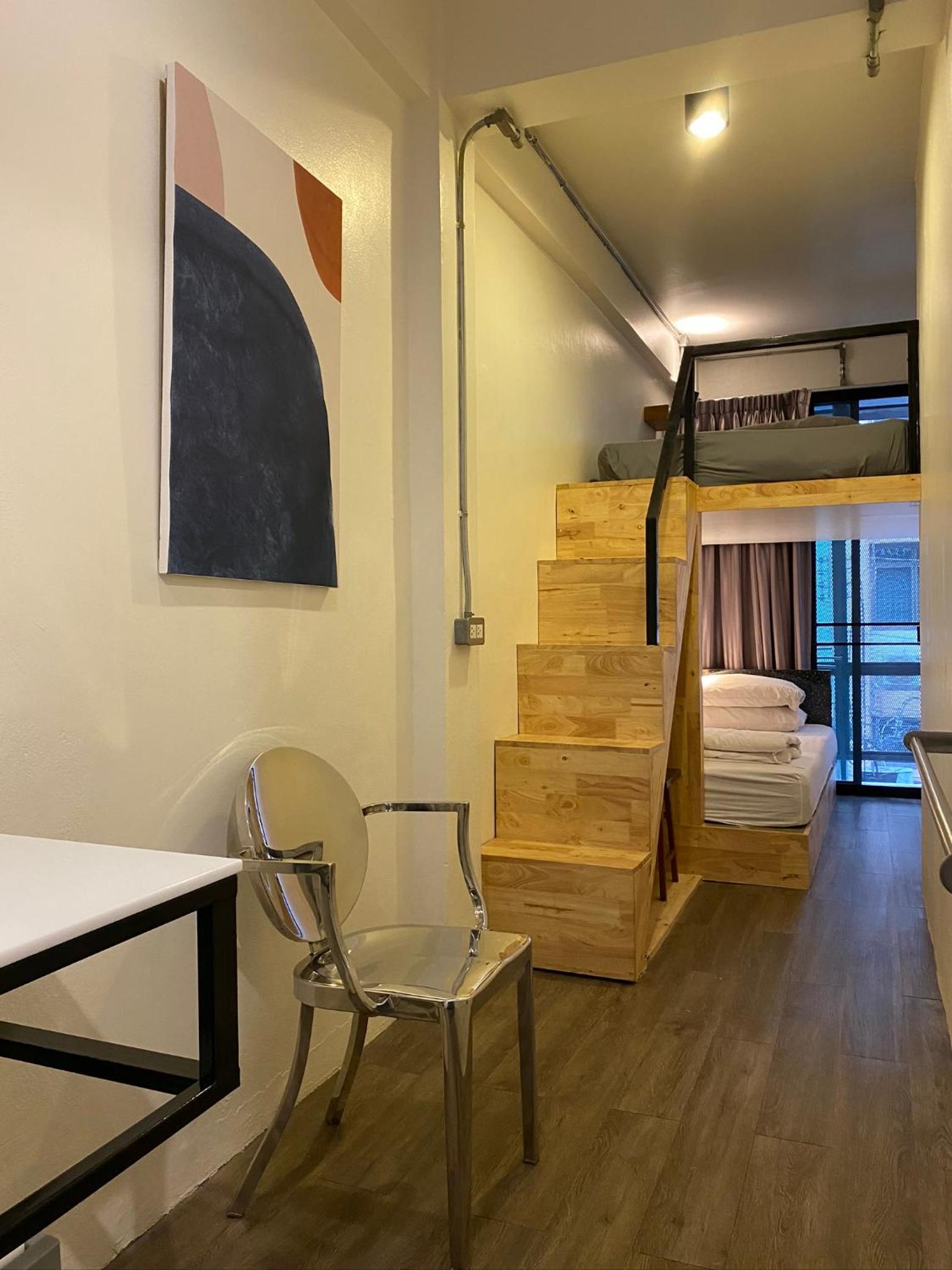 Twin Bunk Bed Room with Private Bathroom photo 2
