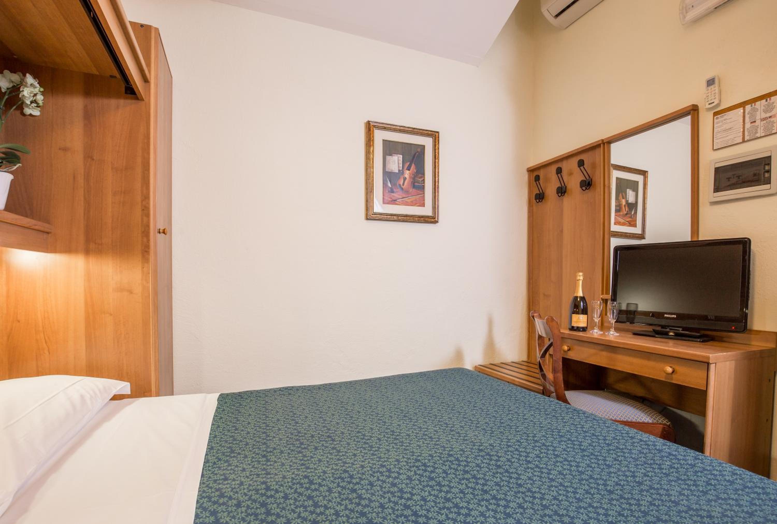 Economy Single Room photo 3