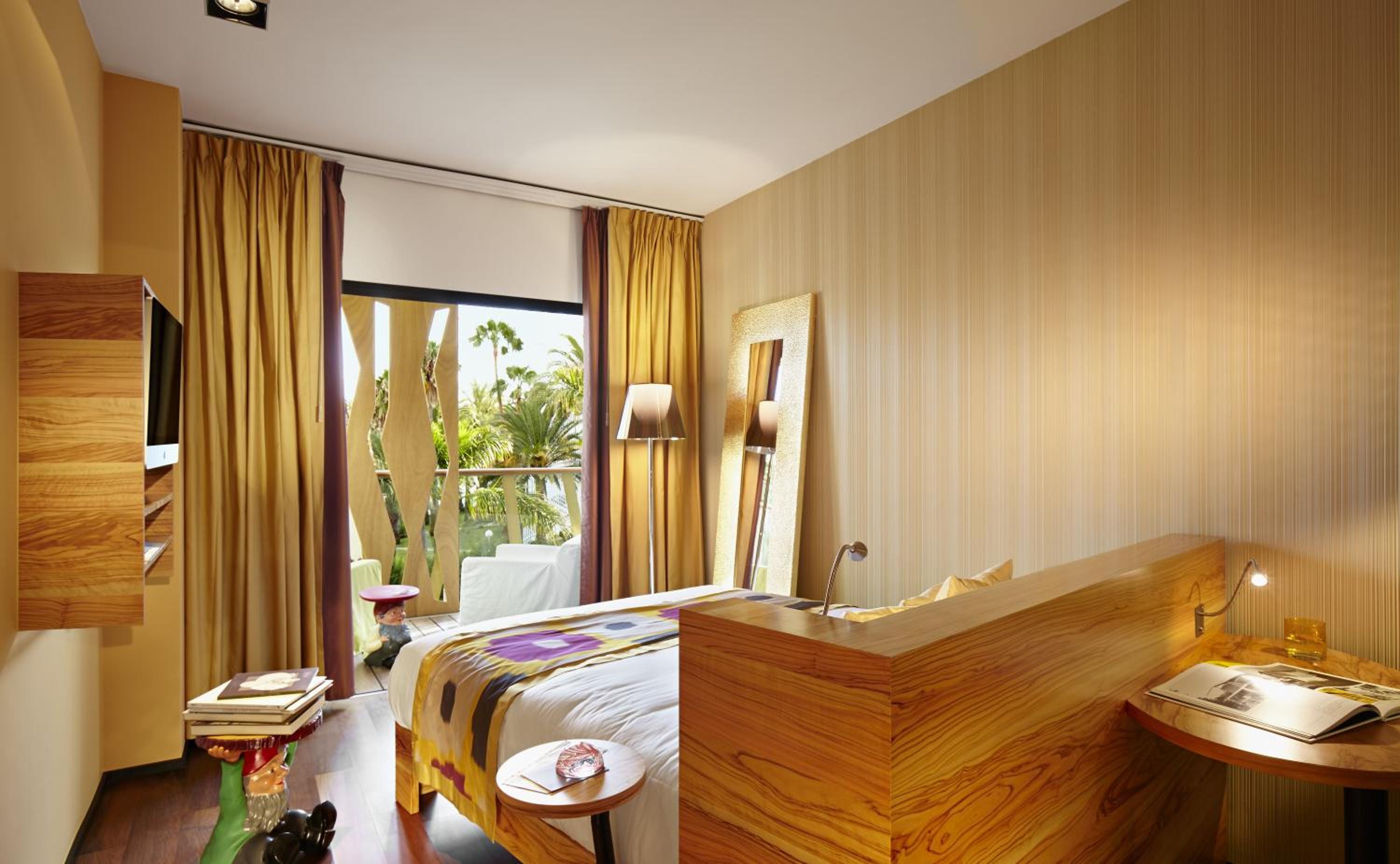 Deluxe Double Room with Garden View - Photo 1