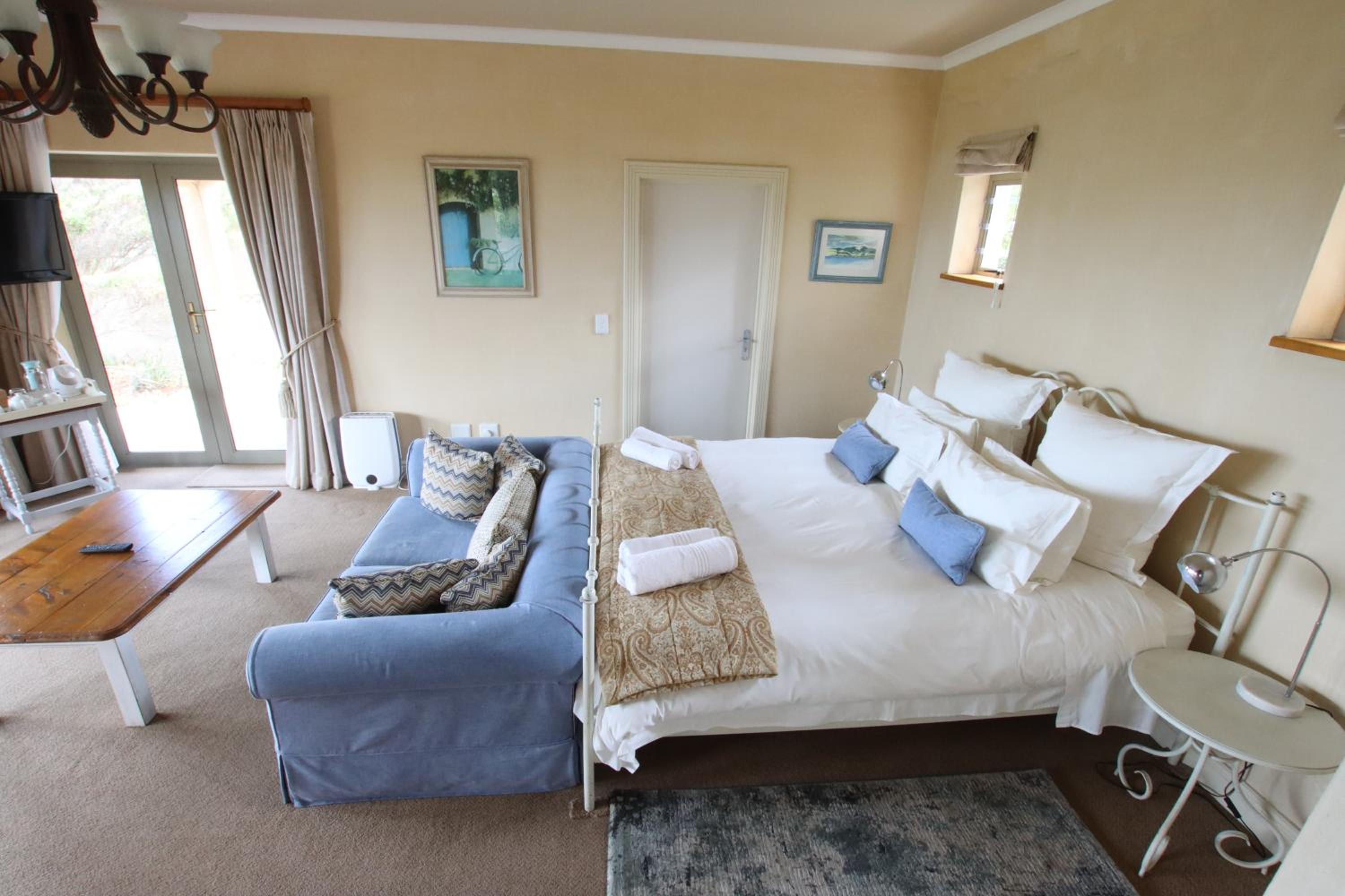 Ground Floor, sea facing - King size bed photo 1