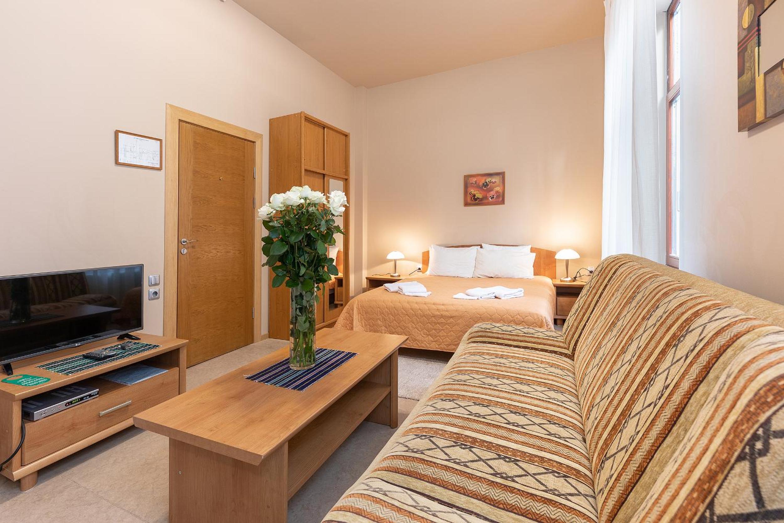 Studio Apartment