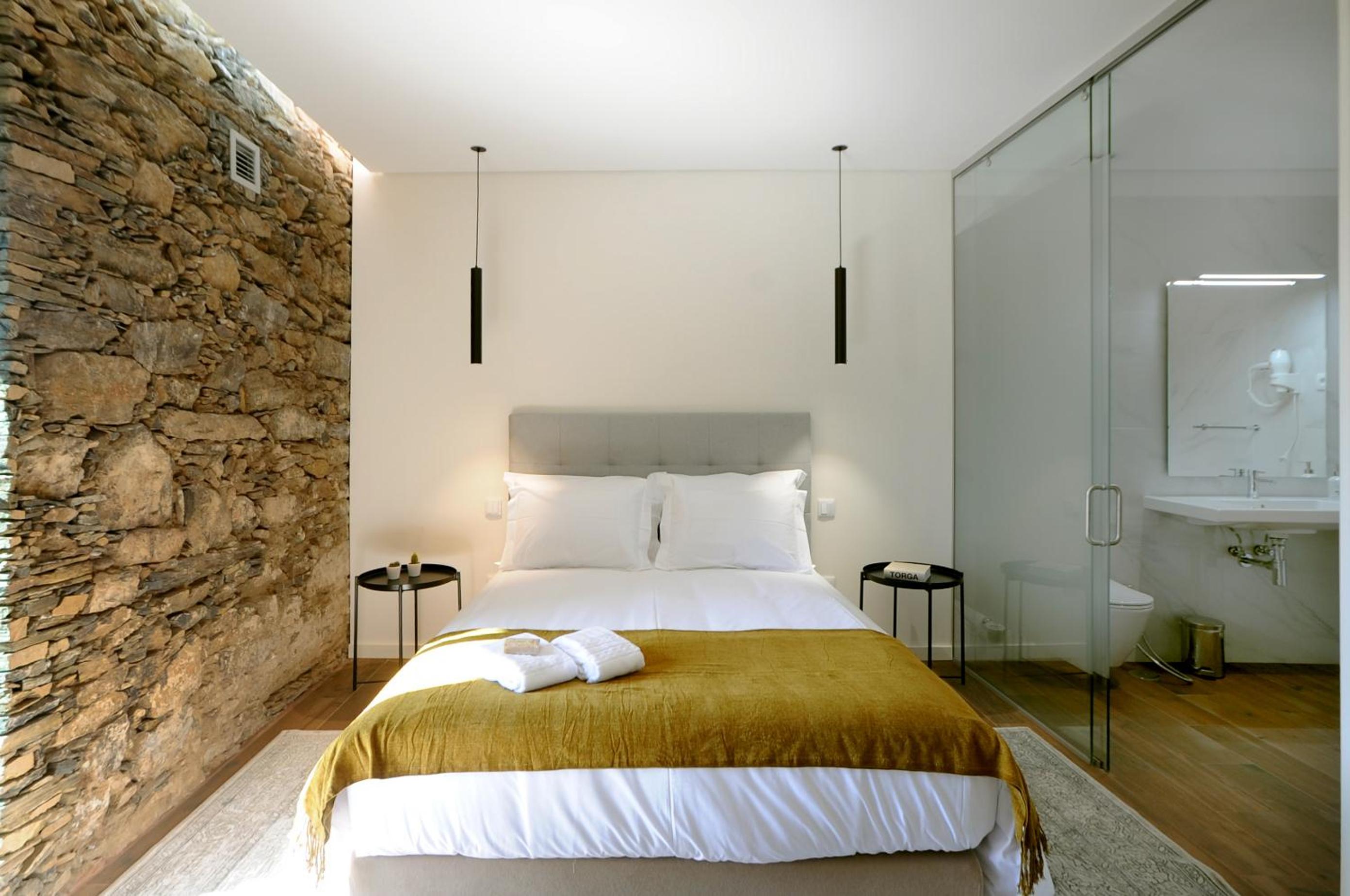 One-Bedroom Apartment - Photo 6