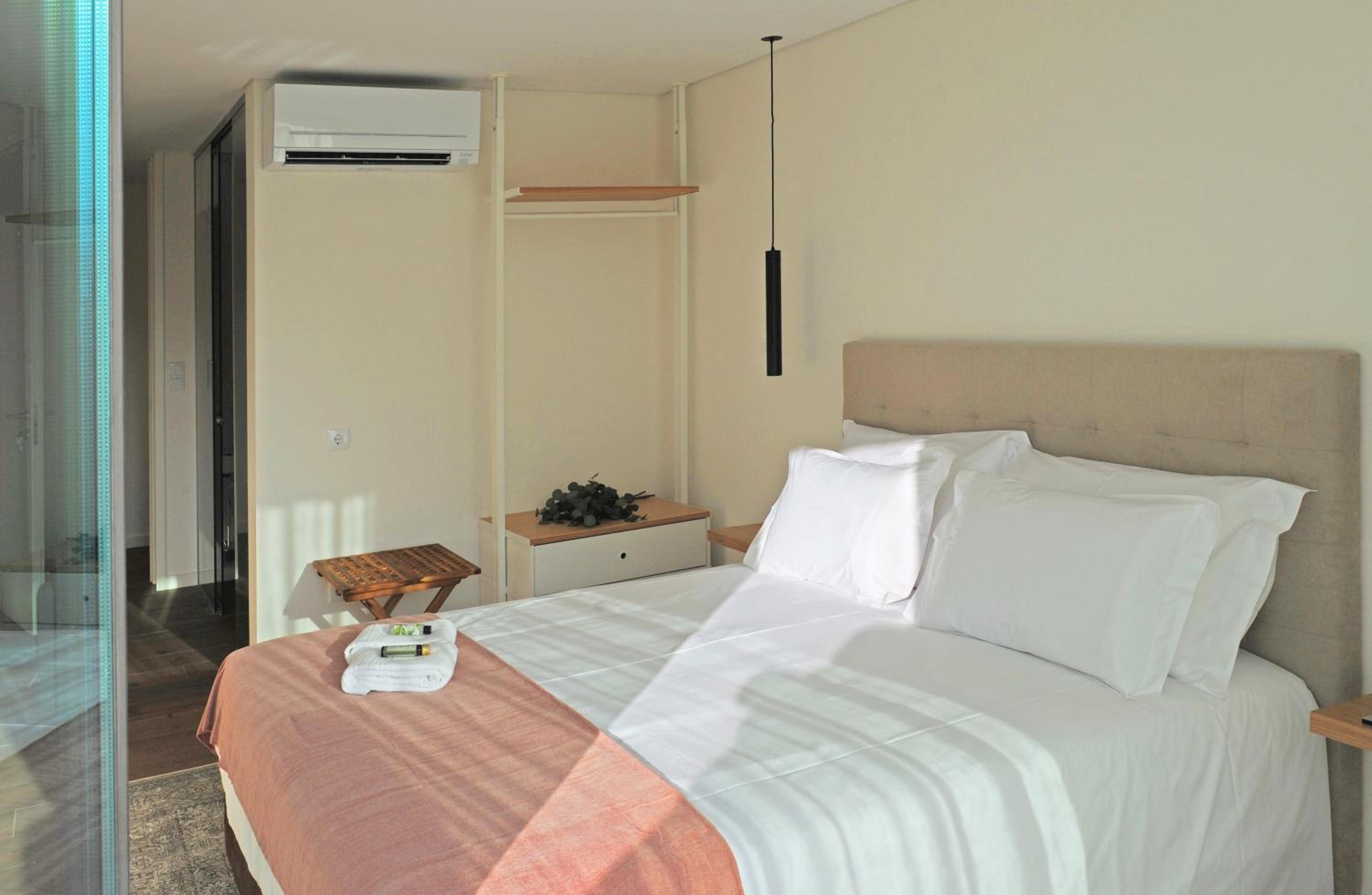 Three-Bedroom Apartment - Photo 7