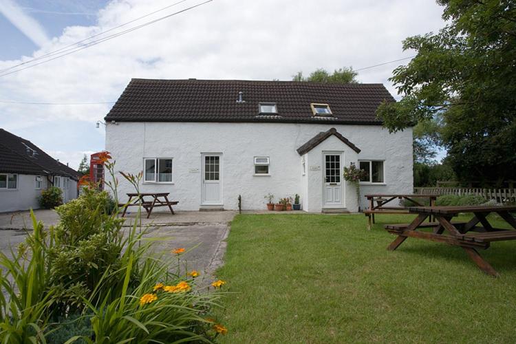 Three-Bedroom Cottage photo 3