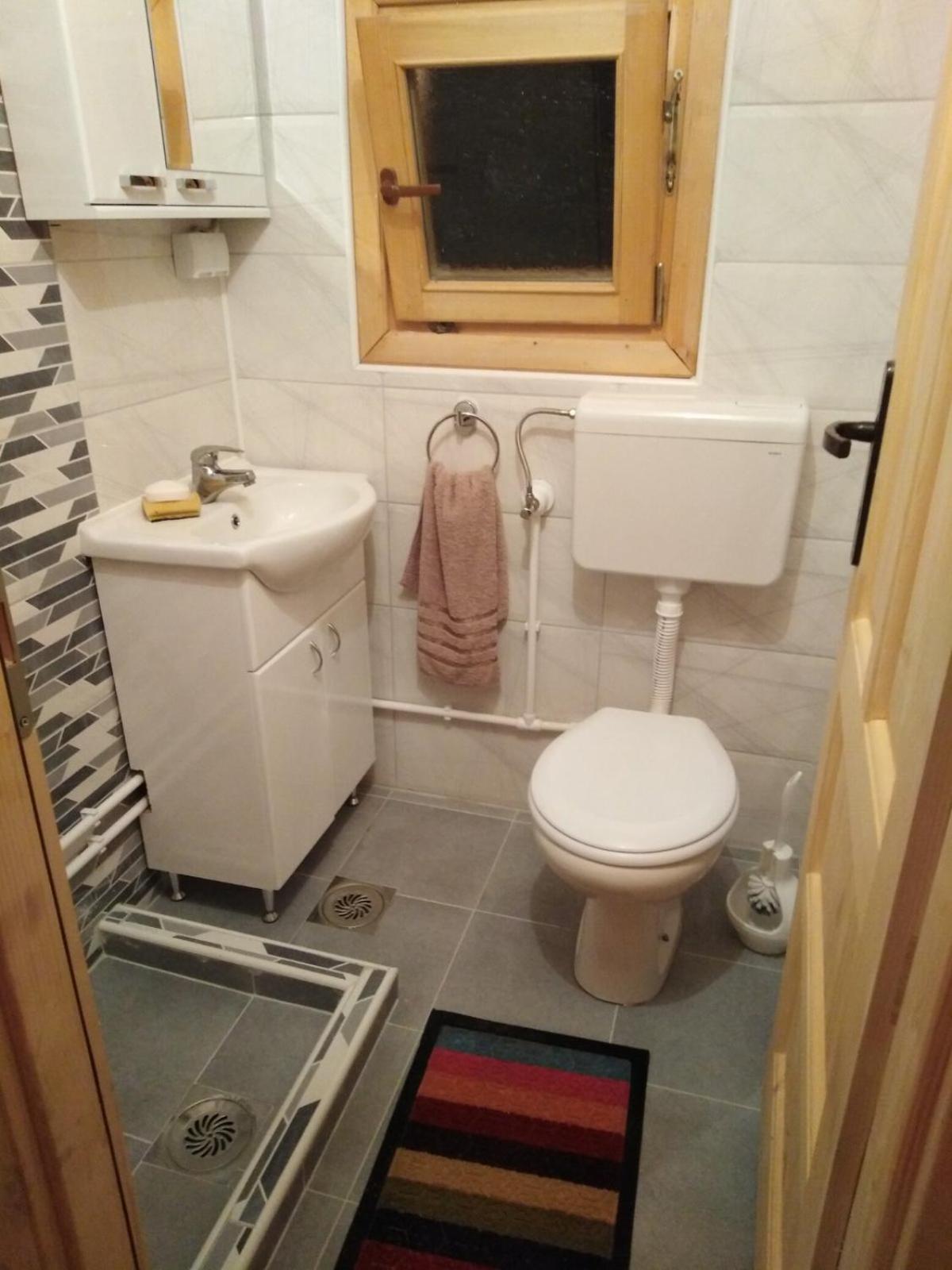 One-Bedroom House photo 3