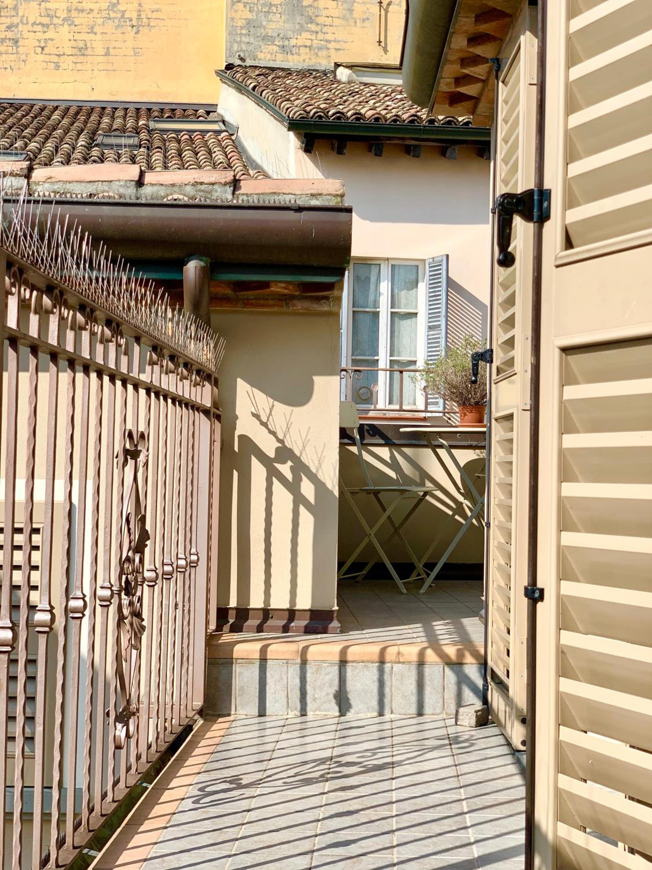 Studio with Balcony - Photo 25