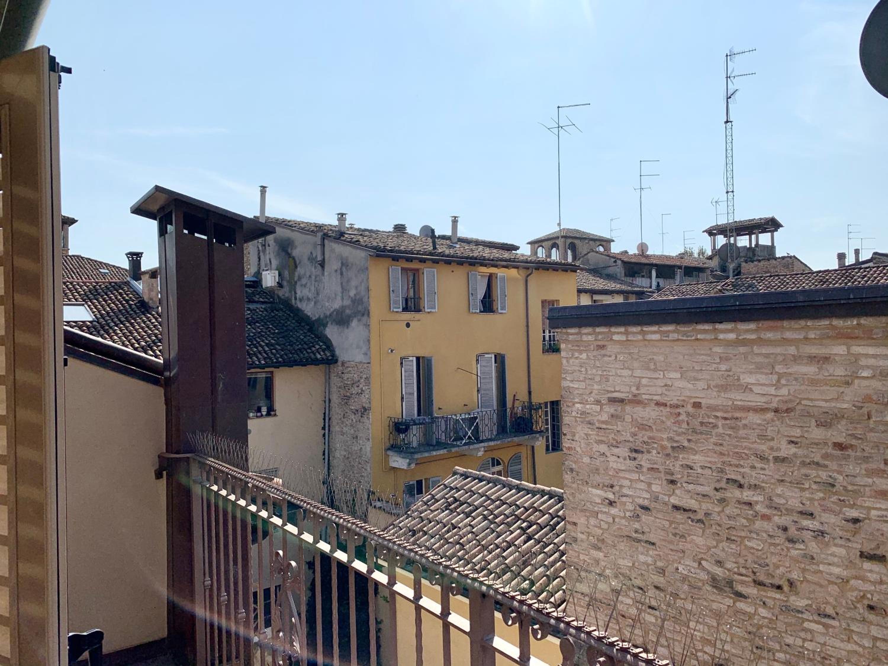 Studio with Balcony - Photo 26