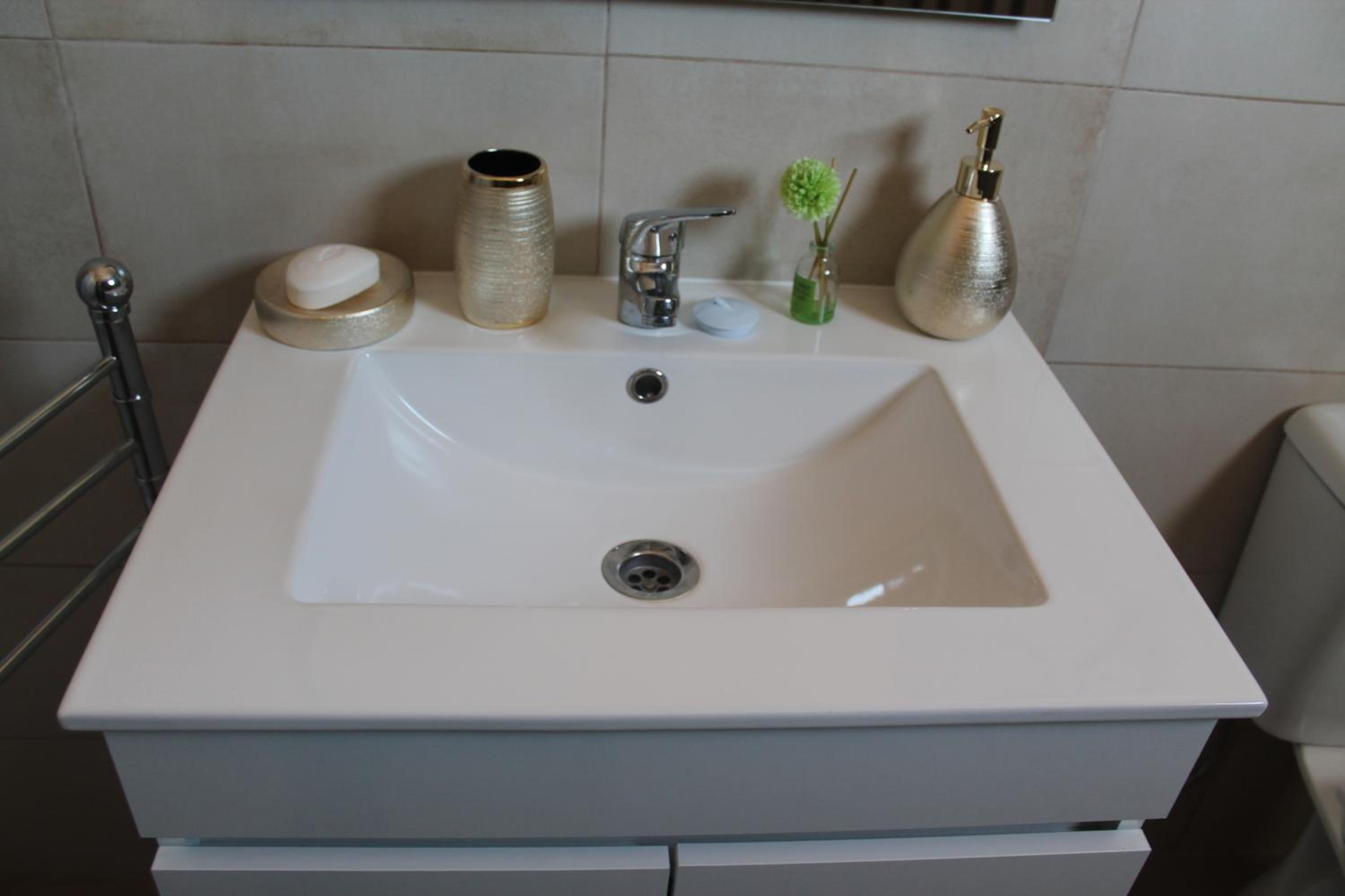 Double or Twin Room with Shared Bathroom photo 3