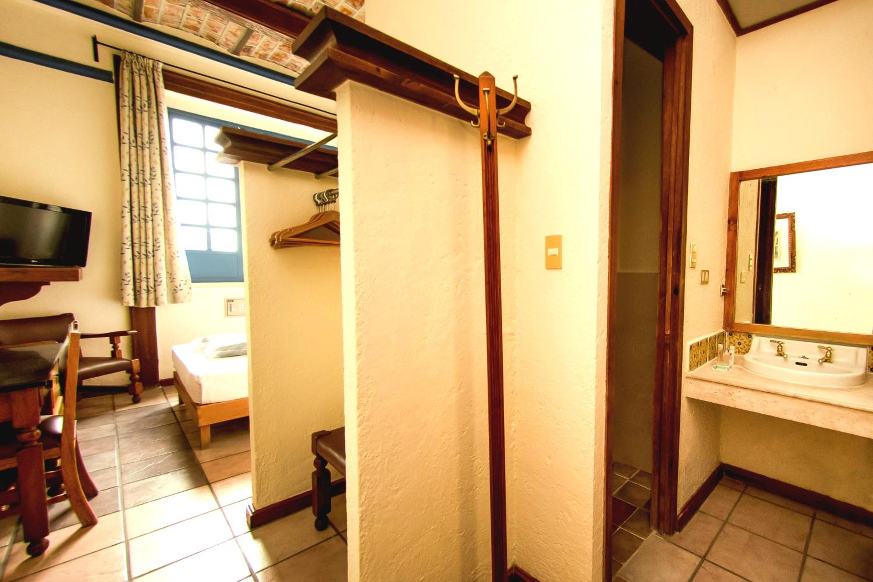 Small Double Room photo 3