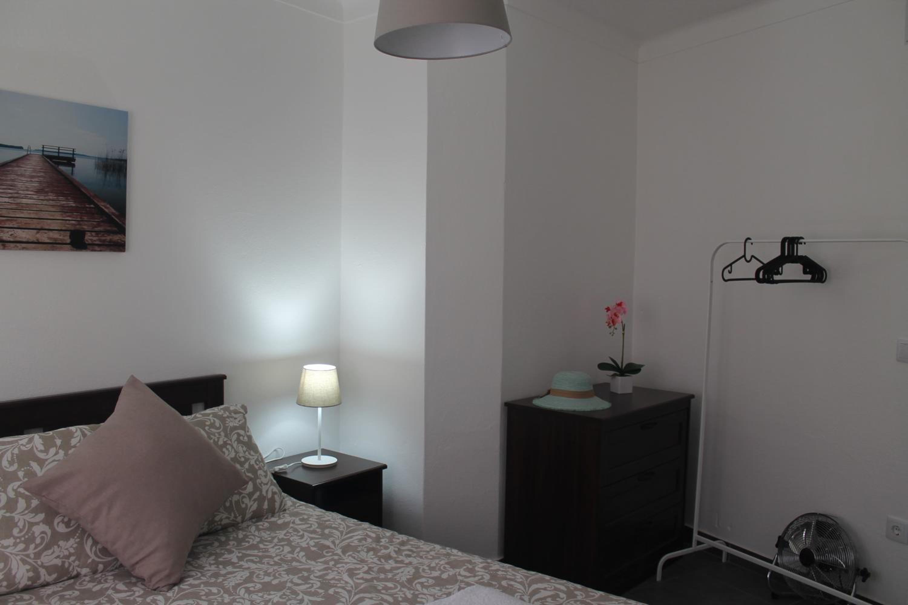 Double Room with Private External Bathroom - Photo 1