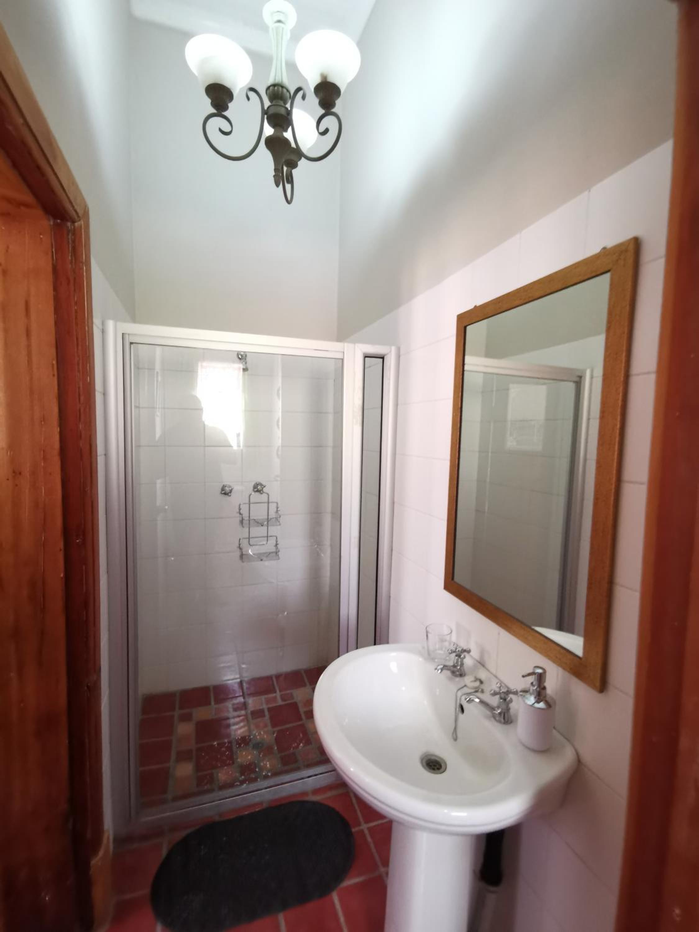 Deluxe King Suite - Photo 2