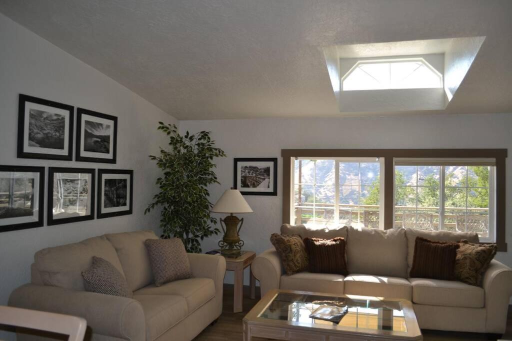 Three-Bedroom House - Photo 1