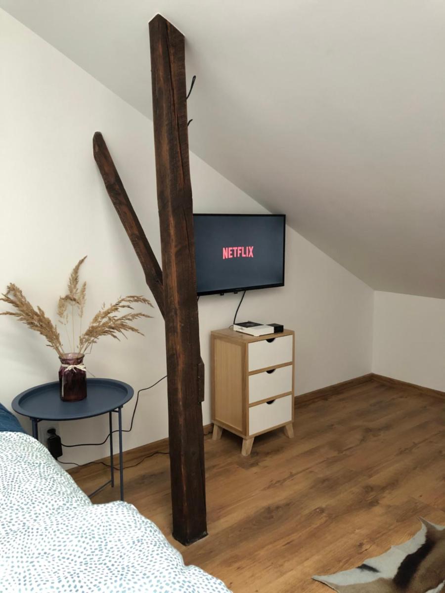 Small Single Room photo 2