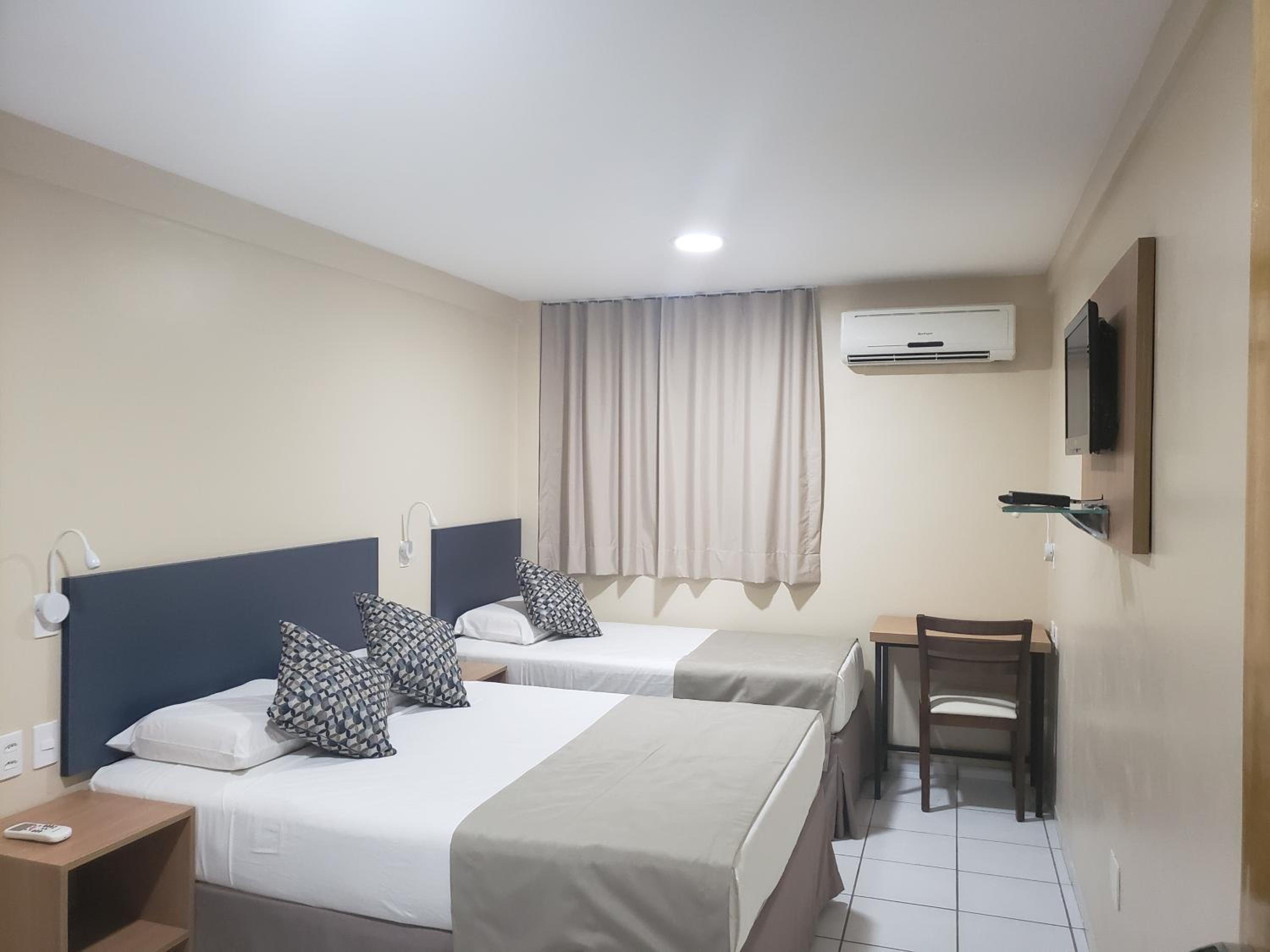 Comfort Triple Room
