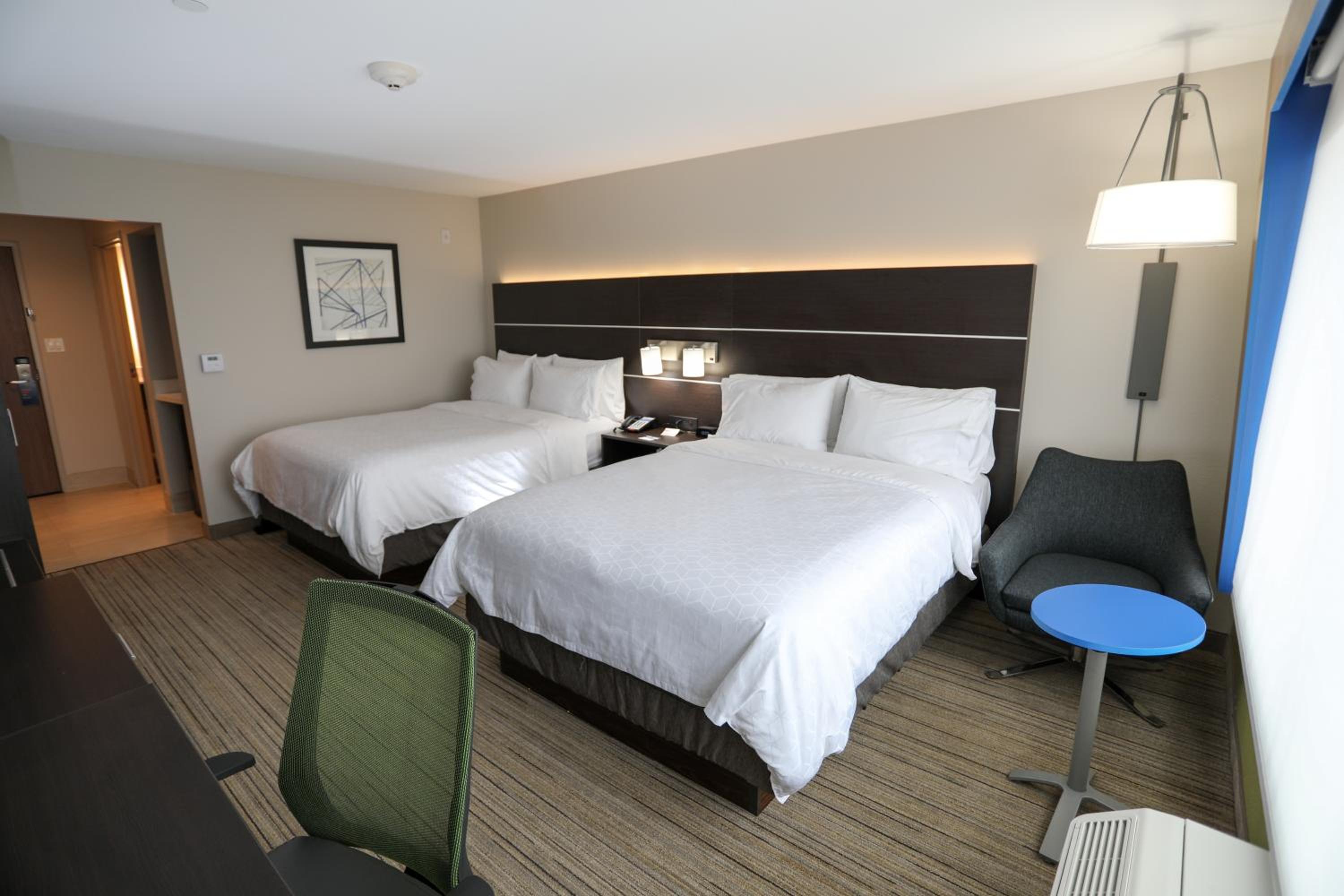 Standard Queen Room with Two Queen Beds - Photo 1