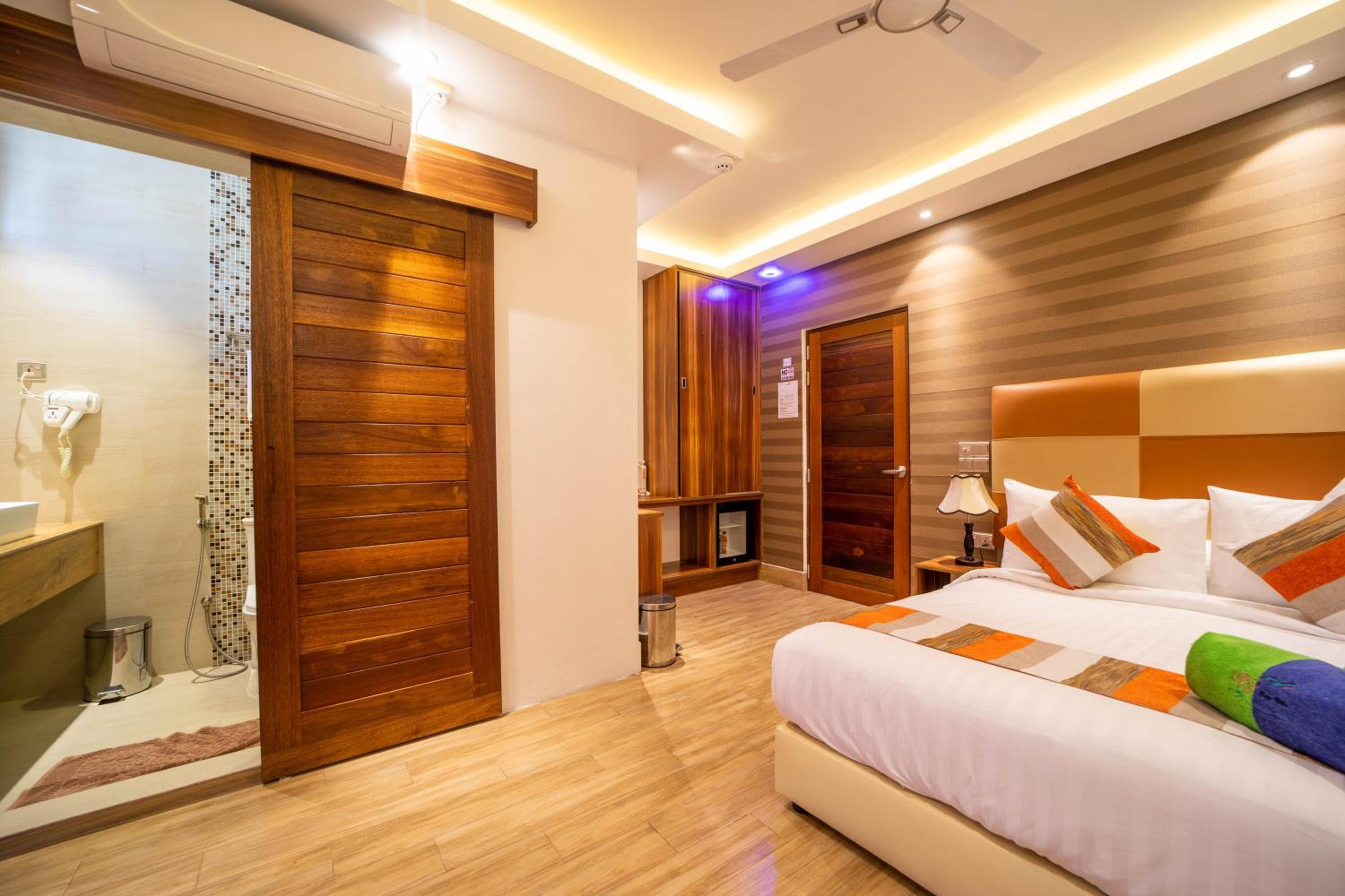 Deluxe Double Room - Photo 6
