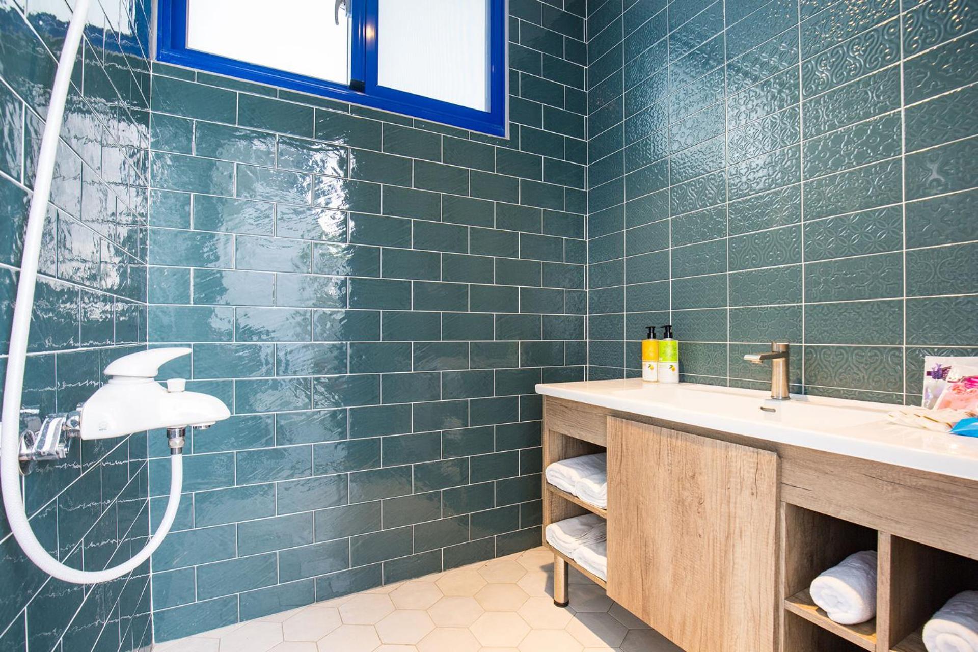 Quadruple Room with Private External Bathroom photo 1