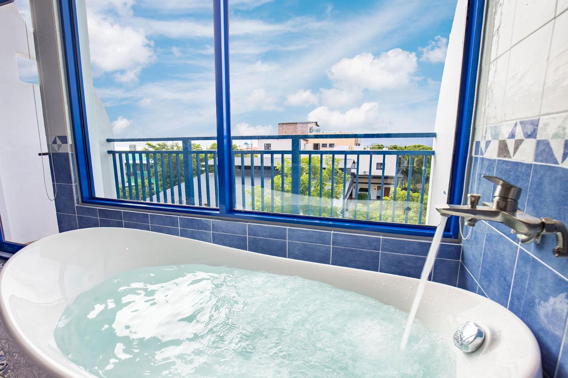 Double Room with Spa Bath photo 1