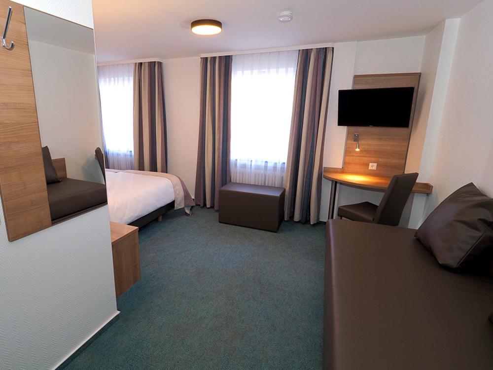 Comfort Triple Room - Photo 2