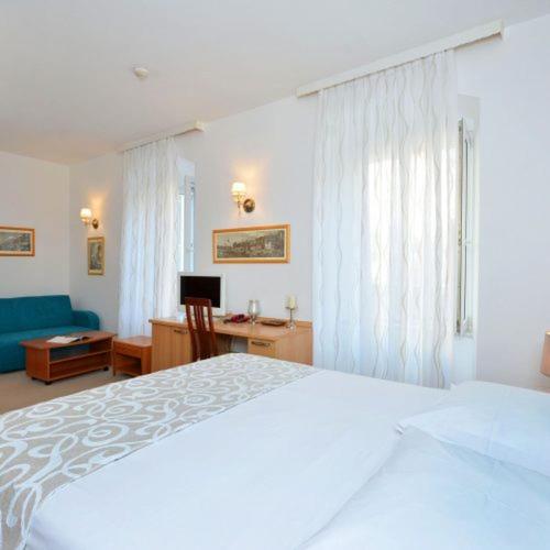 Superior Queen Room photo 1