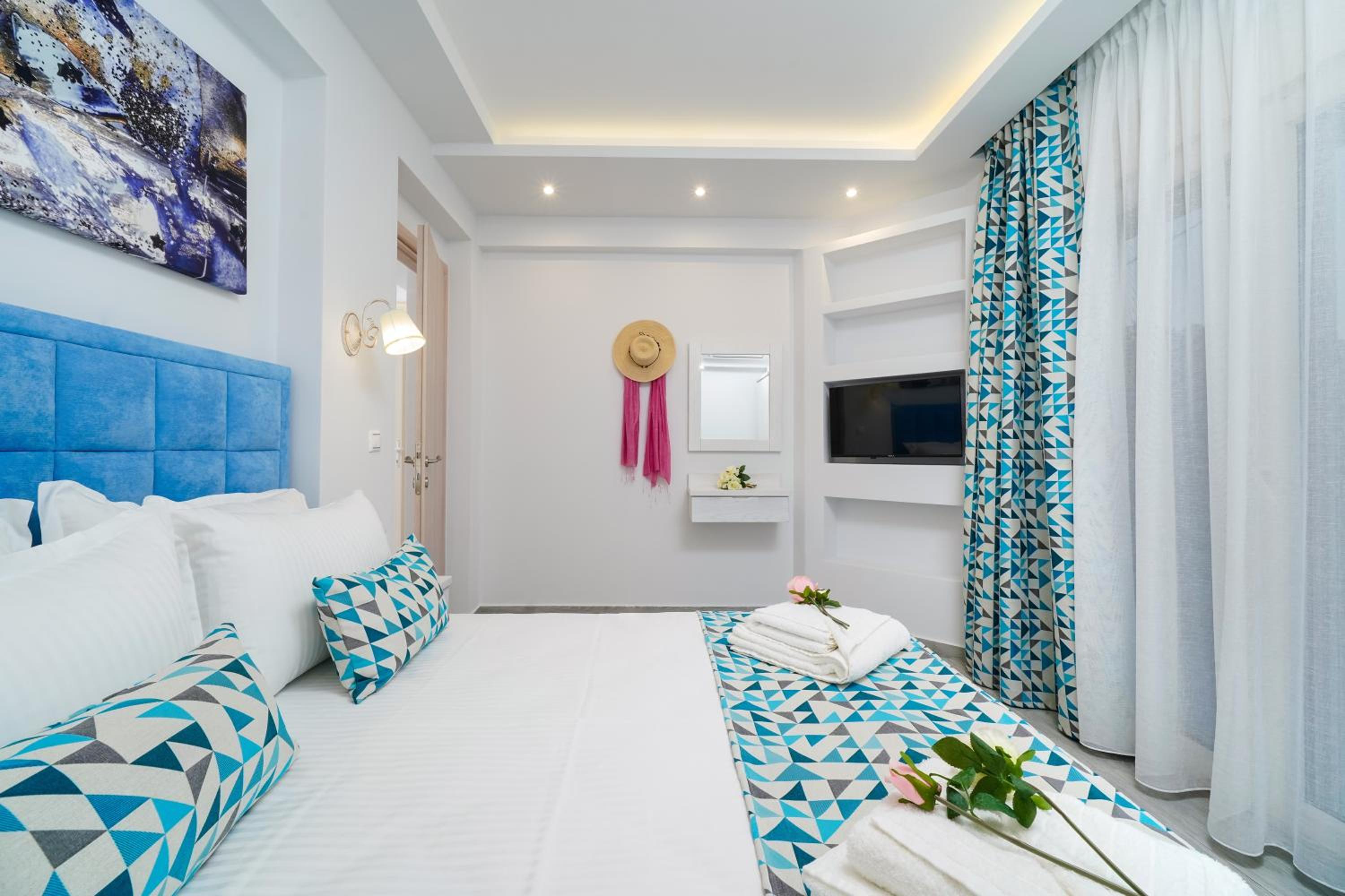 Three-Bedroom Villa photo 3