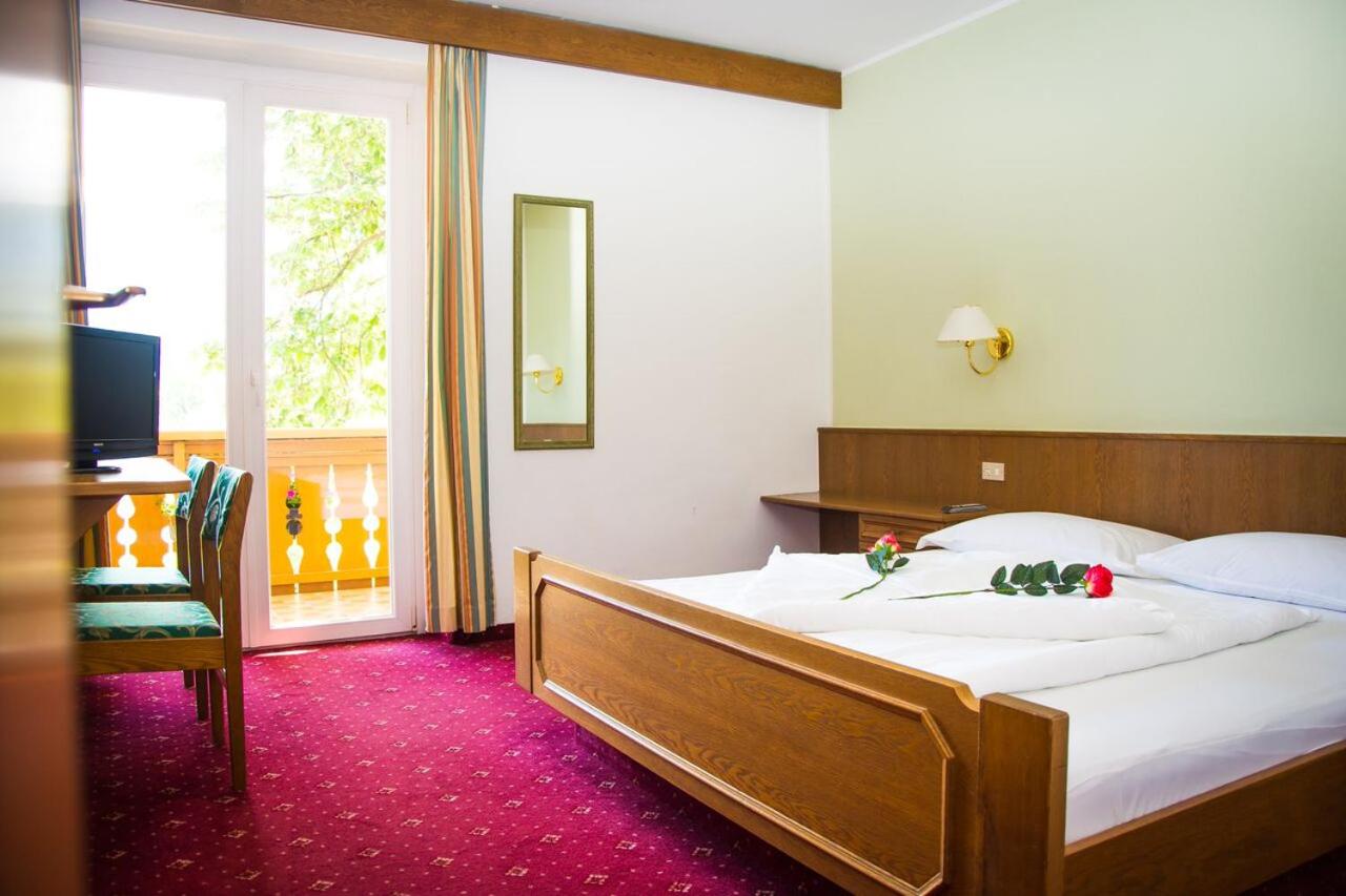 Double Room With Balcony - Photo 1