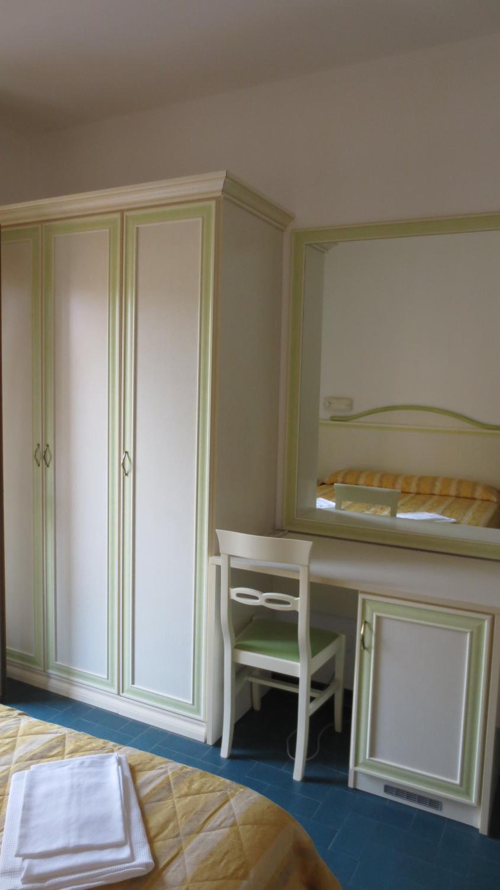 Classic Double Room photo 2