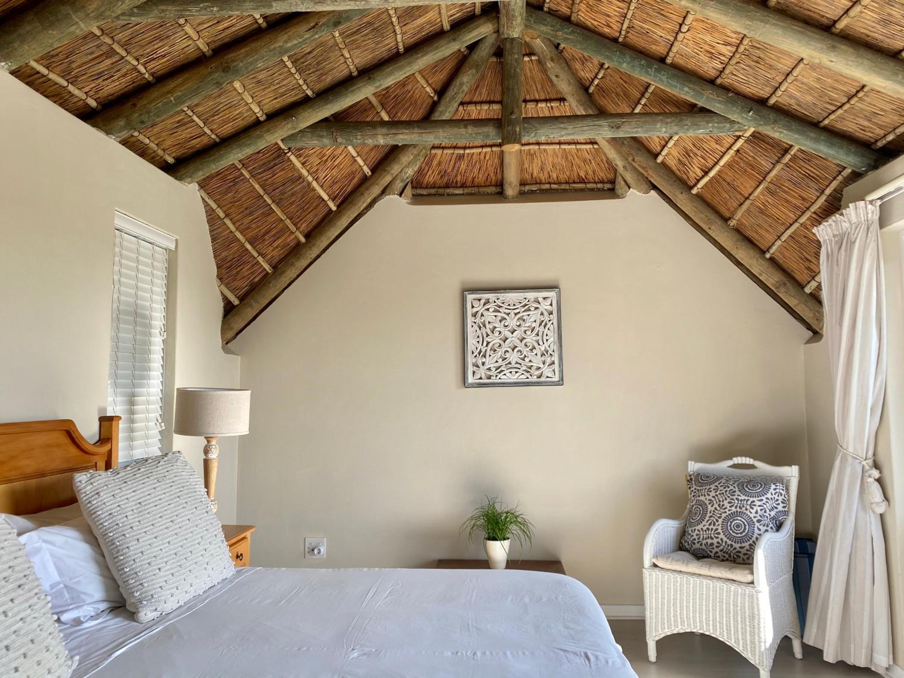 Double or Twin Room with Mountain View