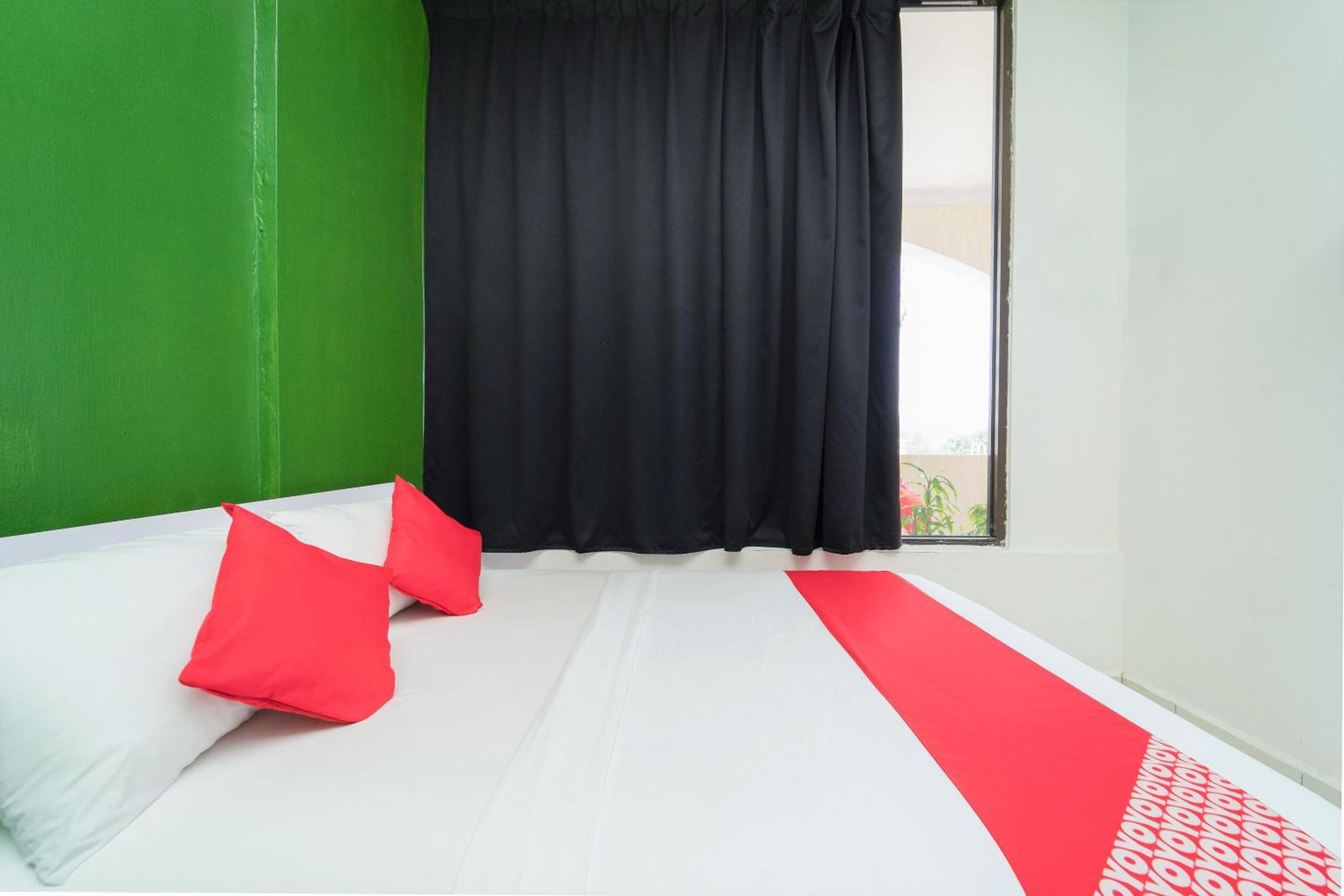 Deluxe Double Room - Photo 4
