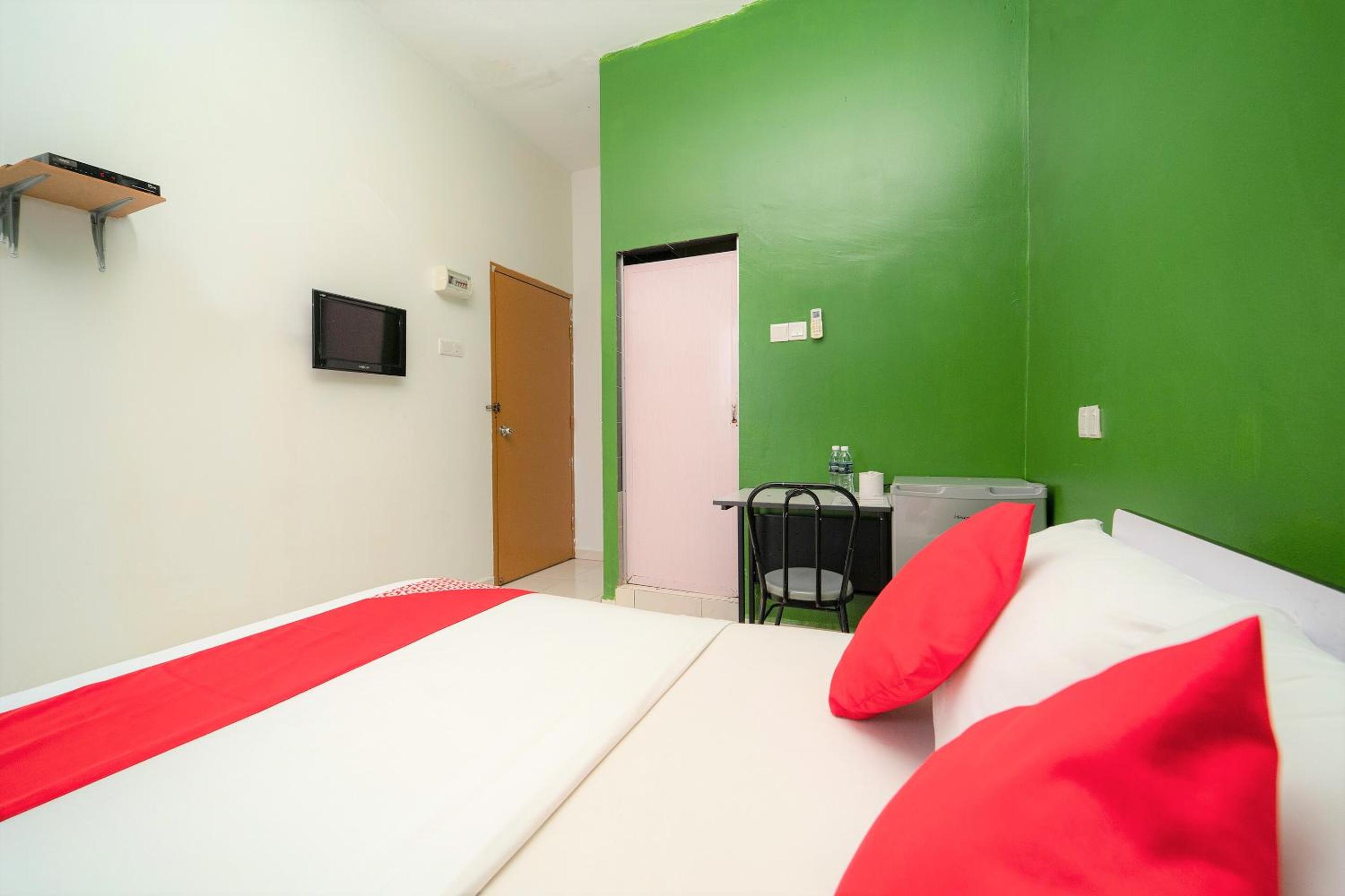 Deluxe Double Room - Photo 7