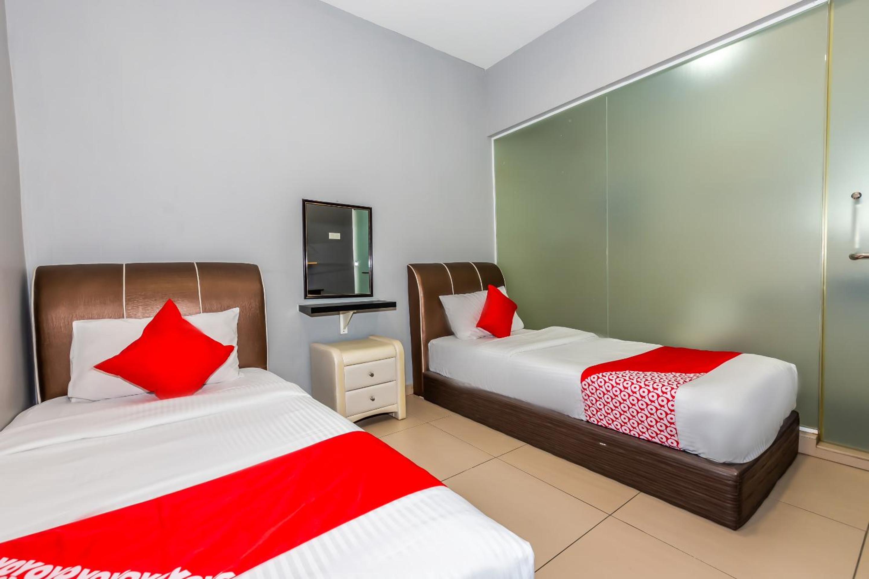 Standard Twin Room