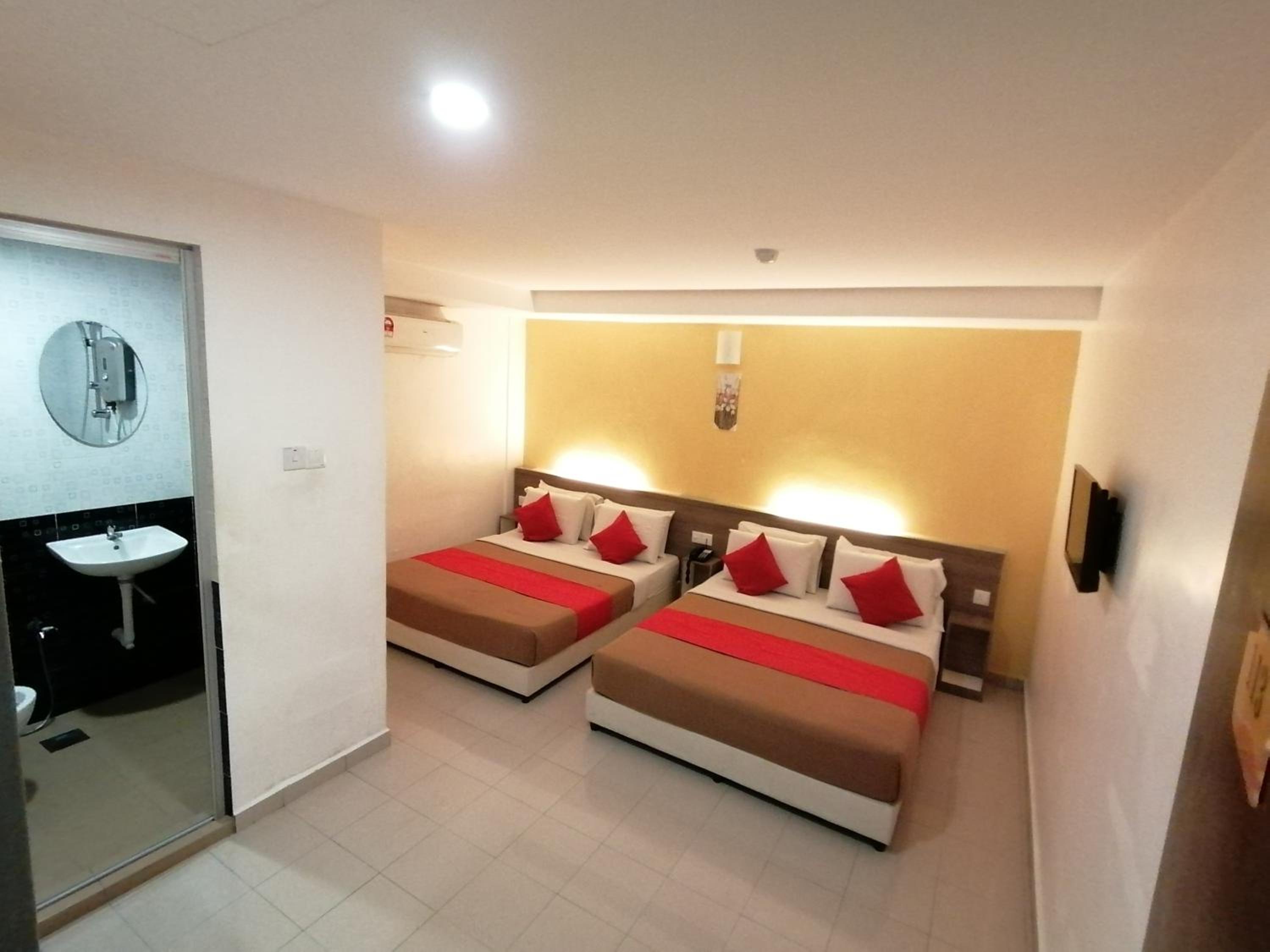 Deluxe Quadruple Room