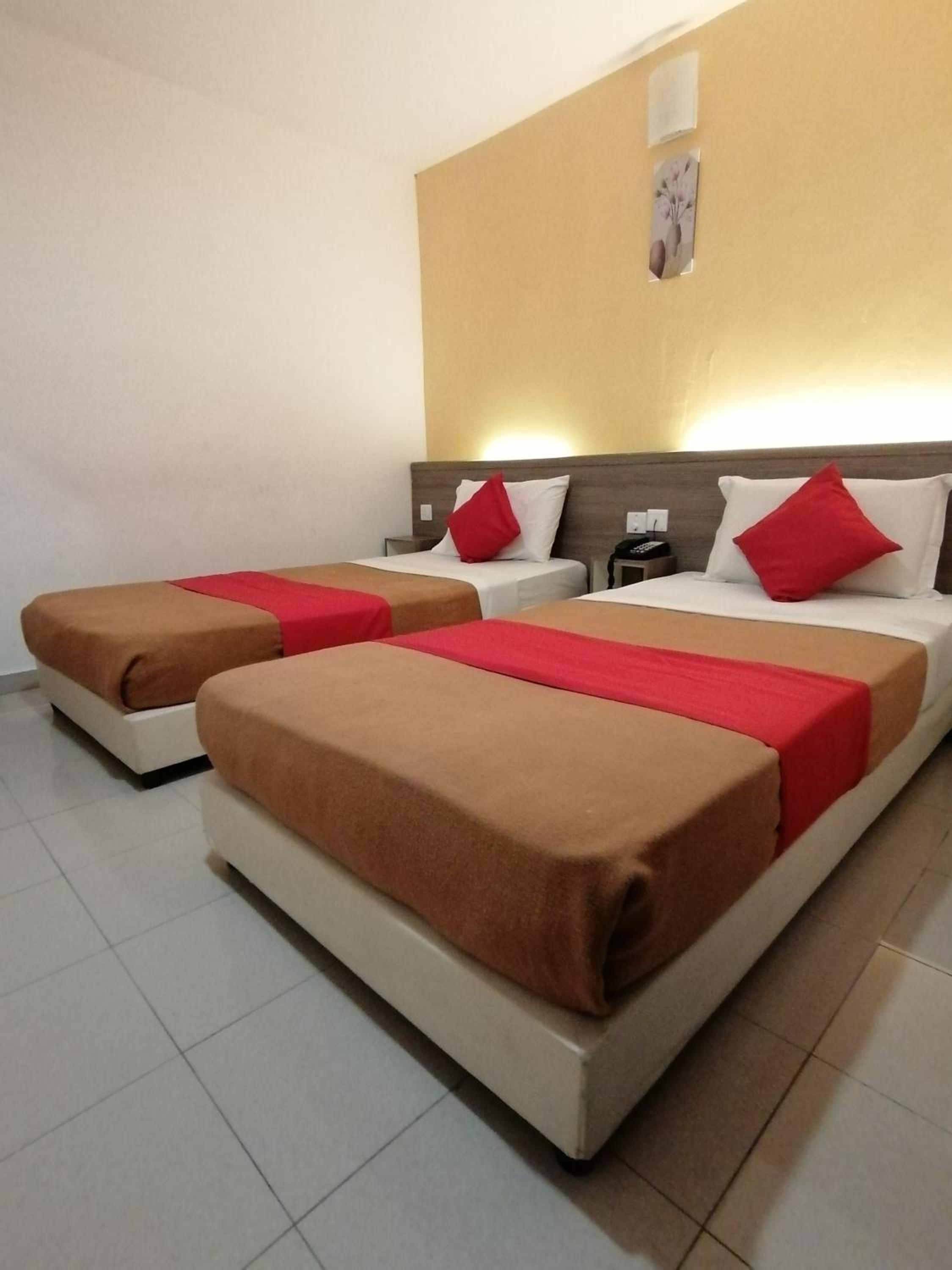 Standard Twin Room