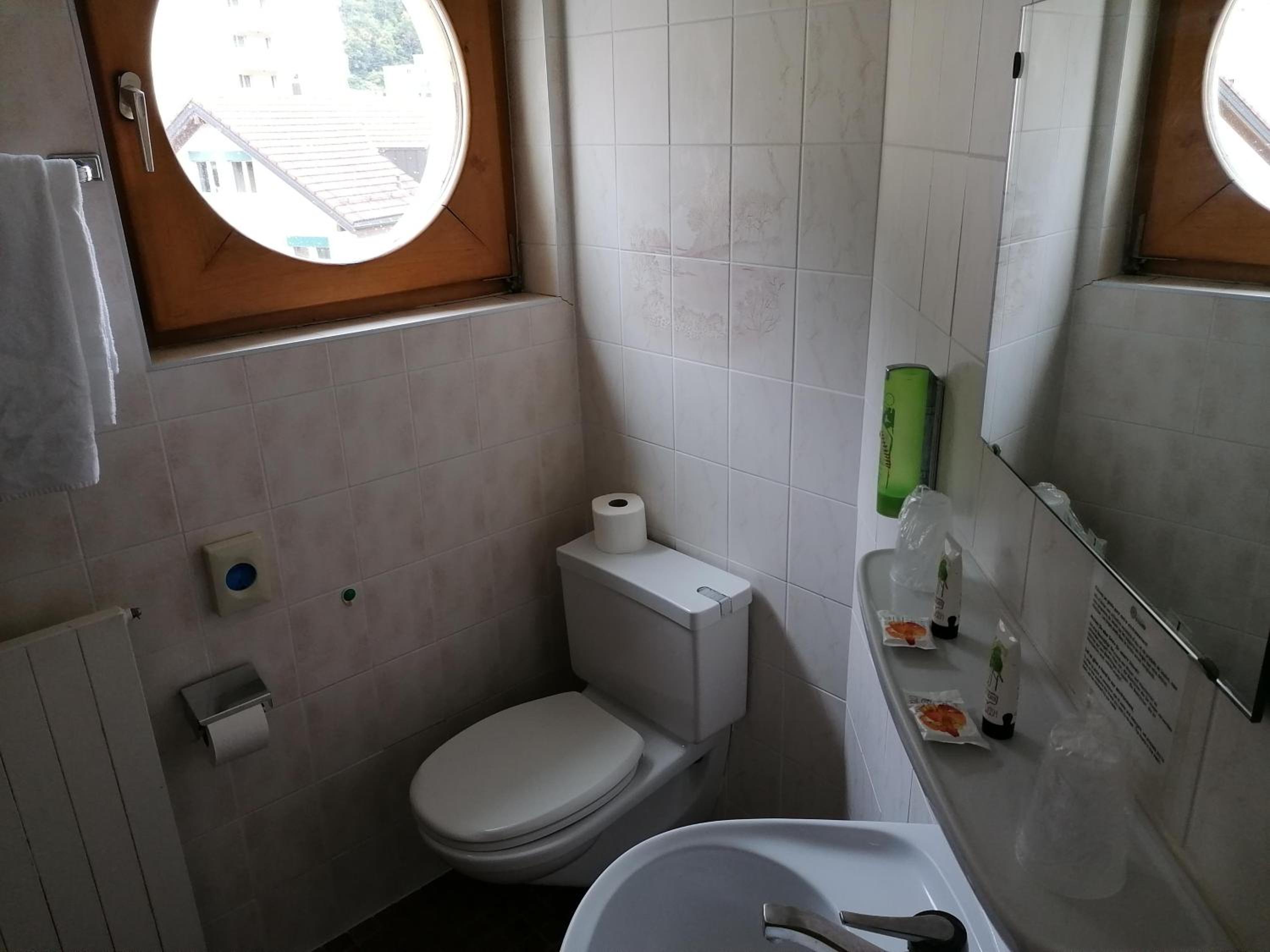 Single Room photo 2