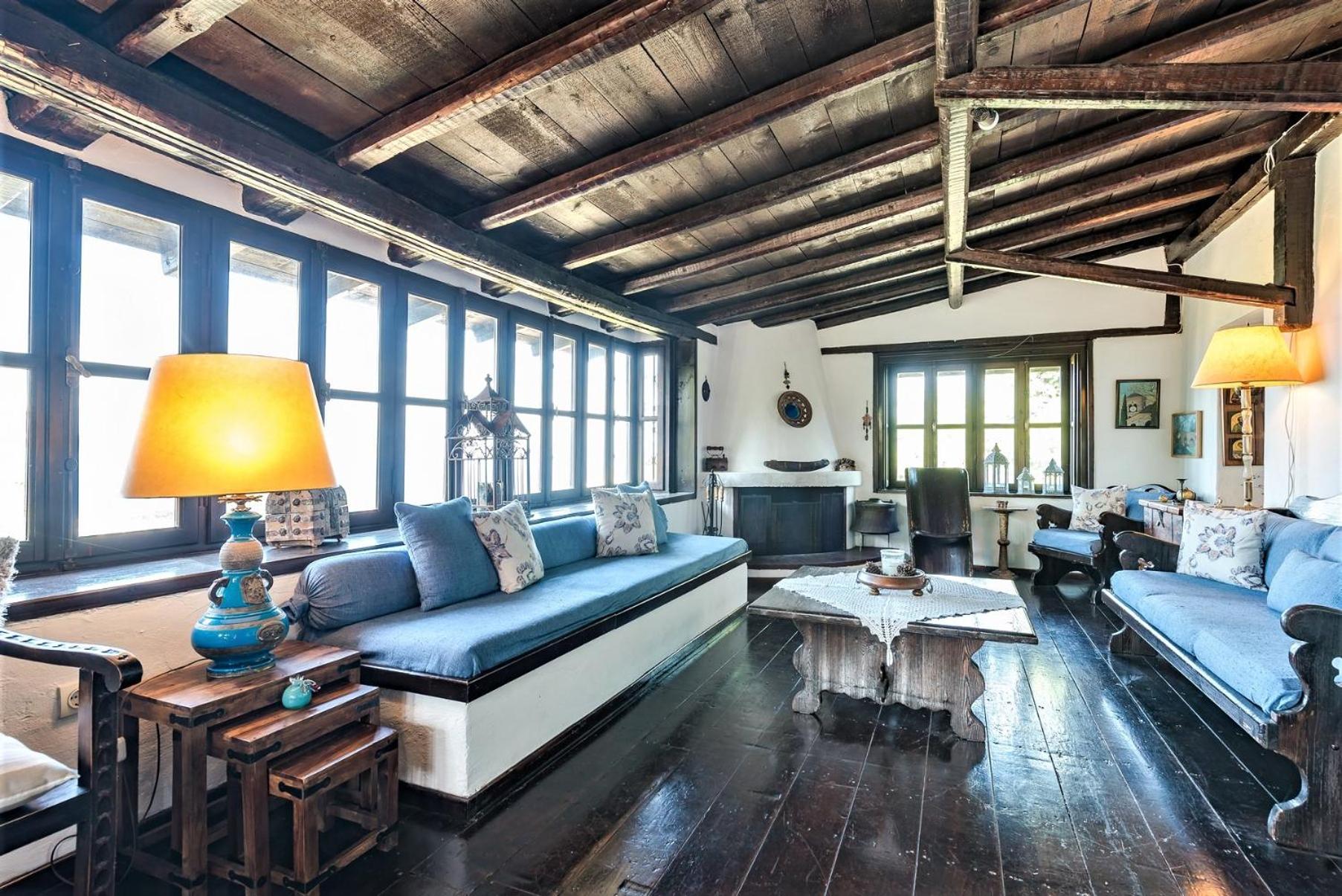 Three-Bedroom House photo 1