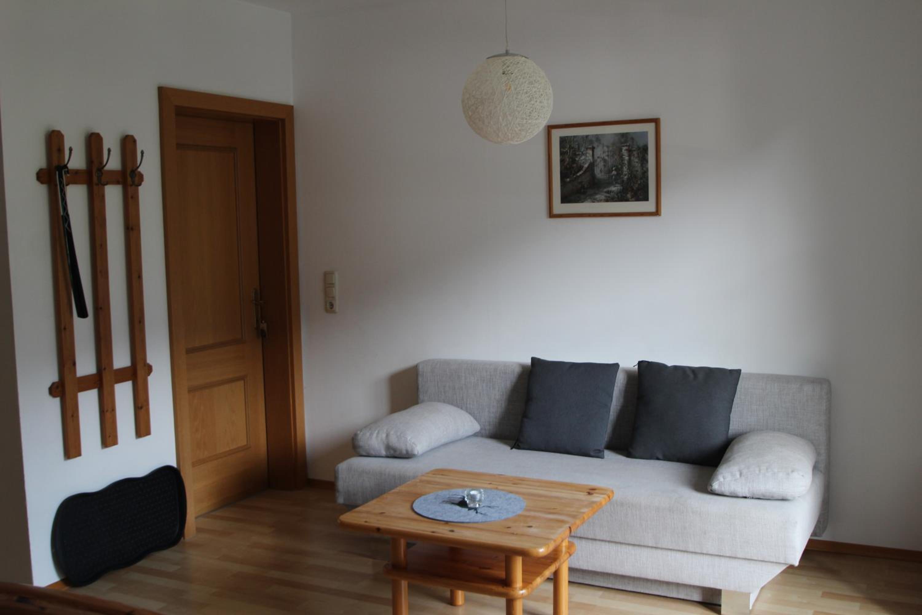 One-Bedroom Apartment photo 1