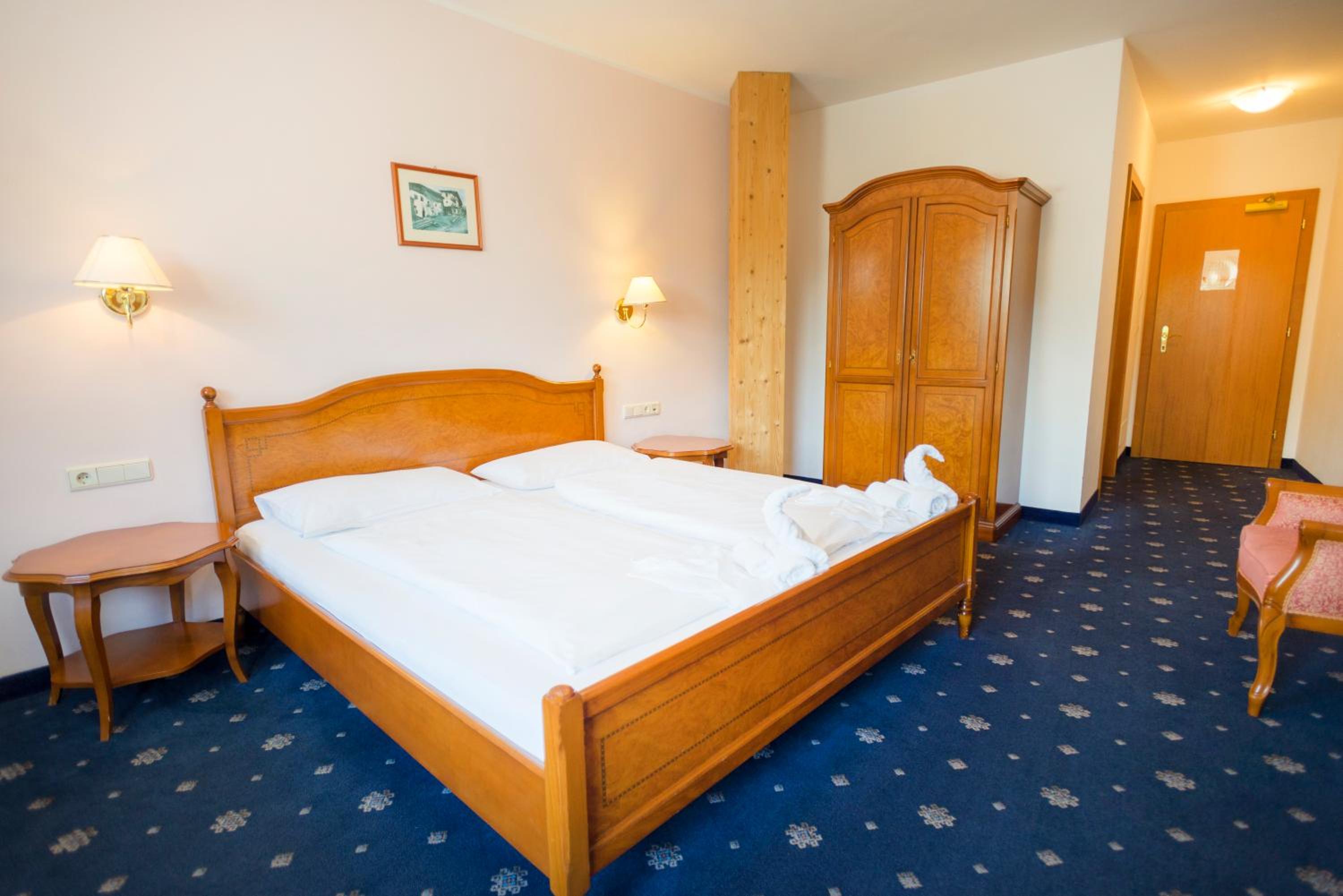 Superior Double Room with Balcony - Photo 1