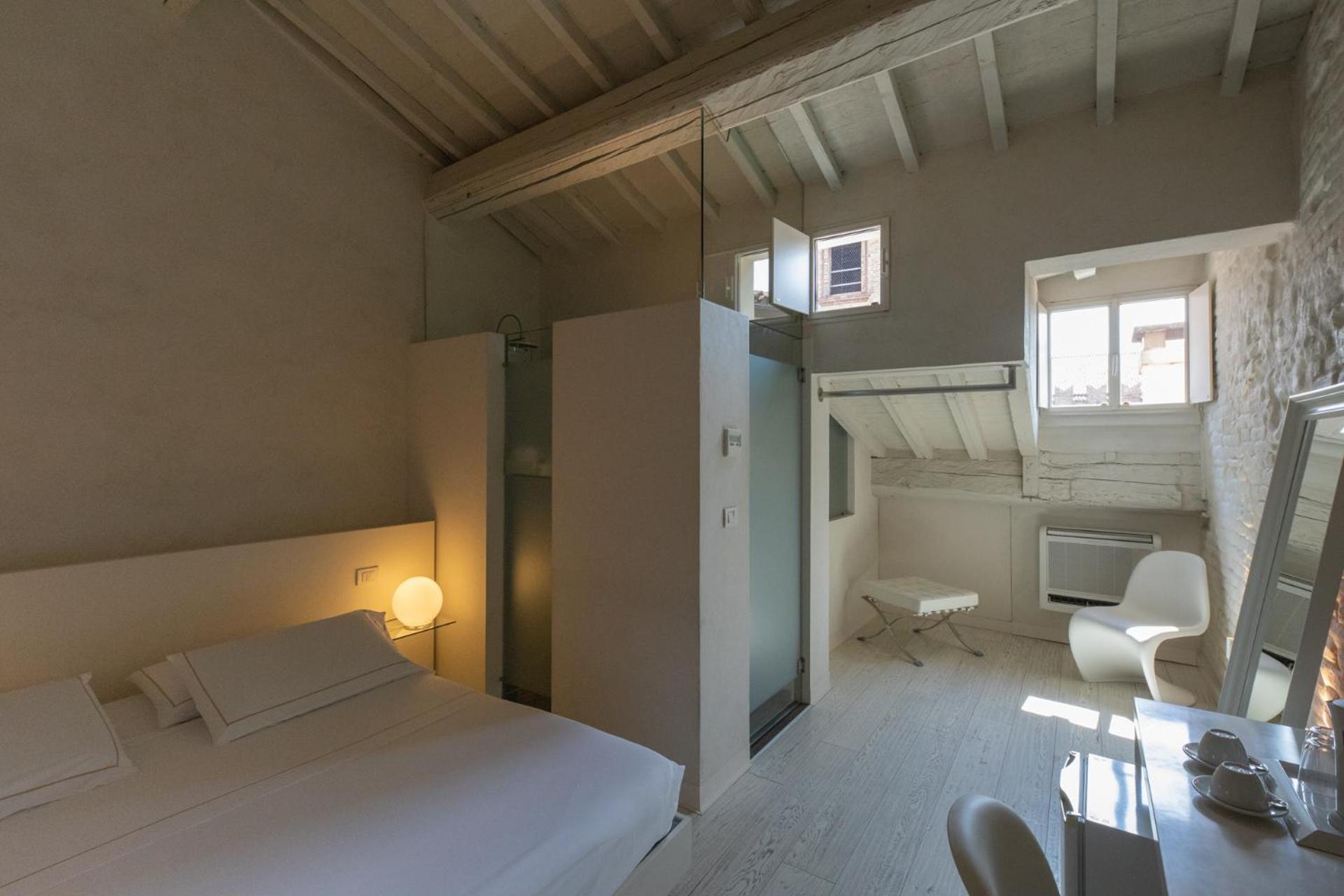 Comfort Double Room - Photo 11