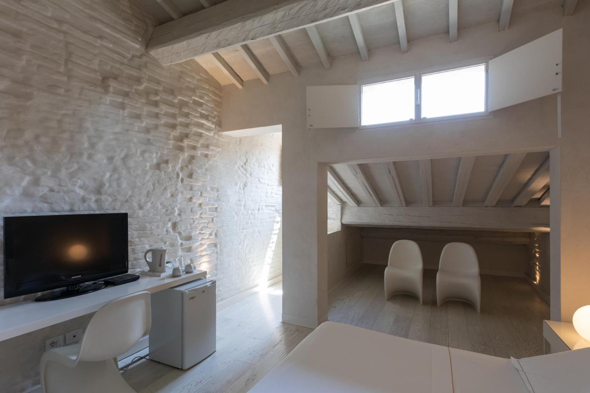 Comfort Double Room - Photo 10
