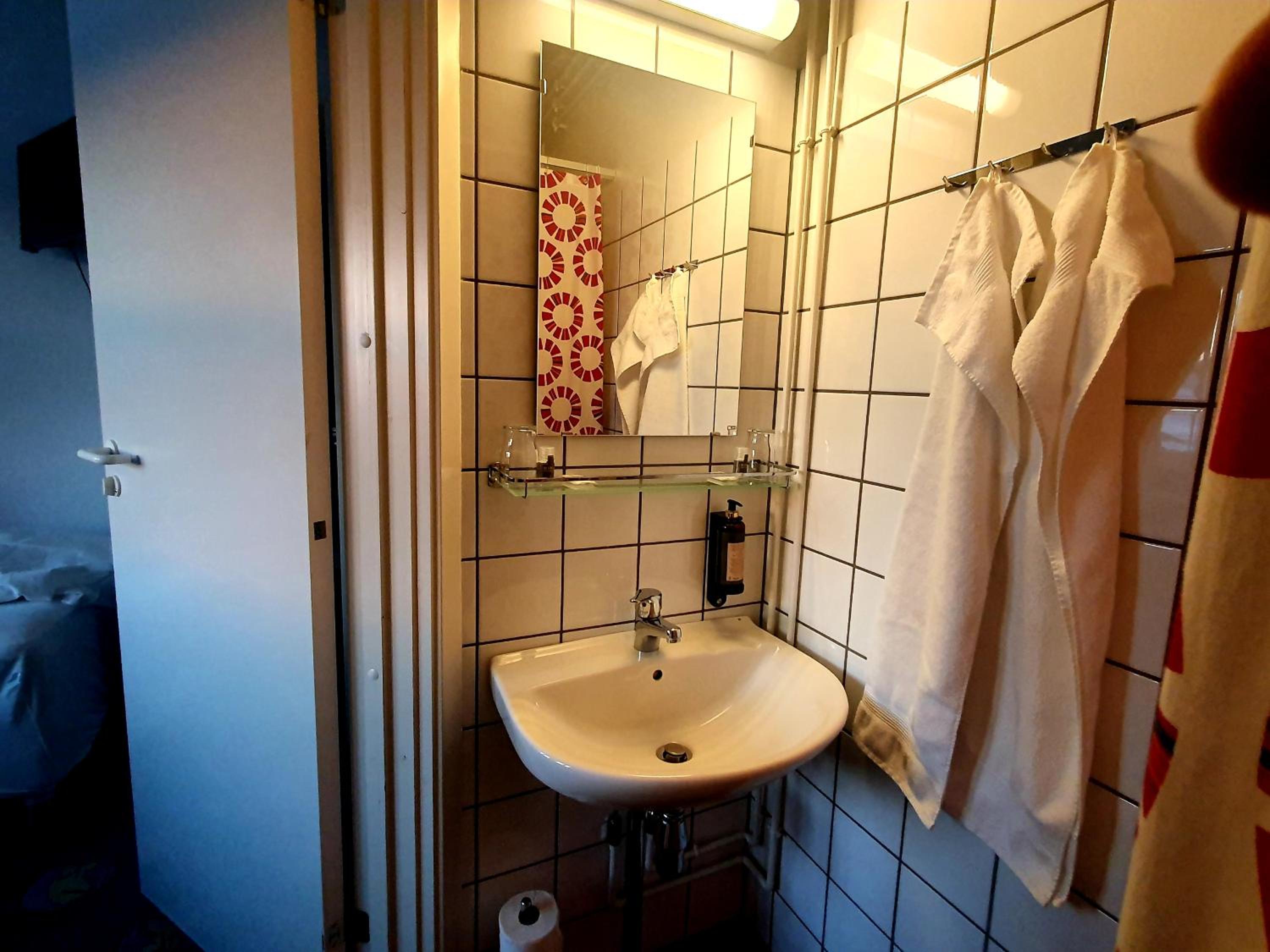 Standard Single Room photo 2