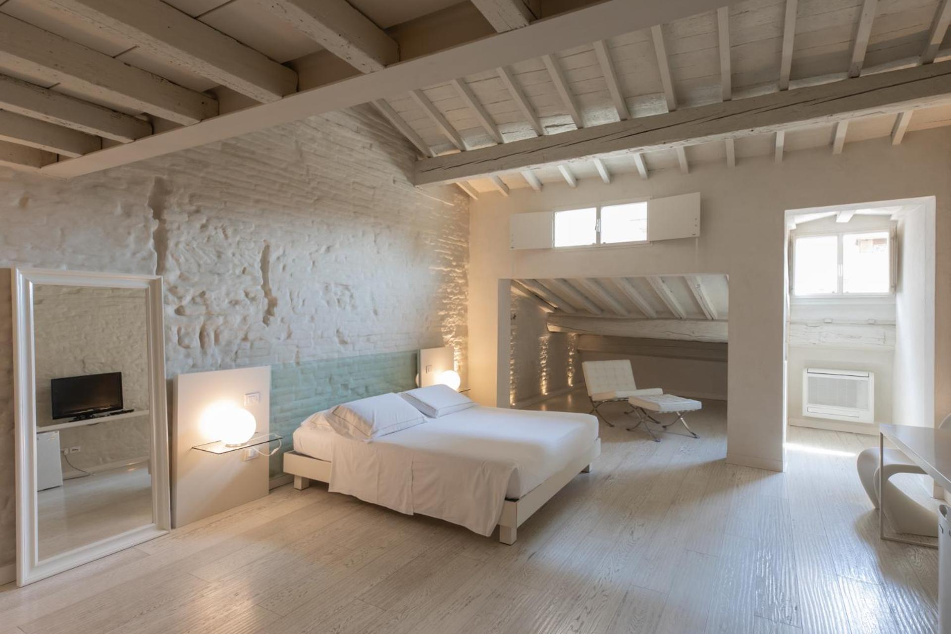 Superior Double Room - Photo 21