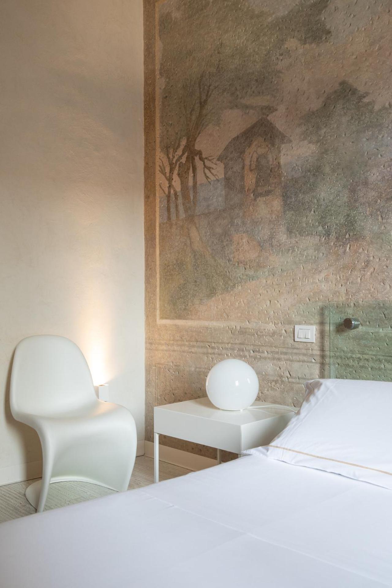 Suite - Photo 7
