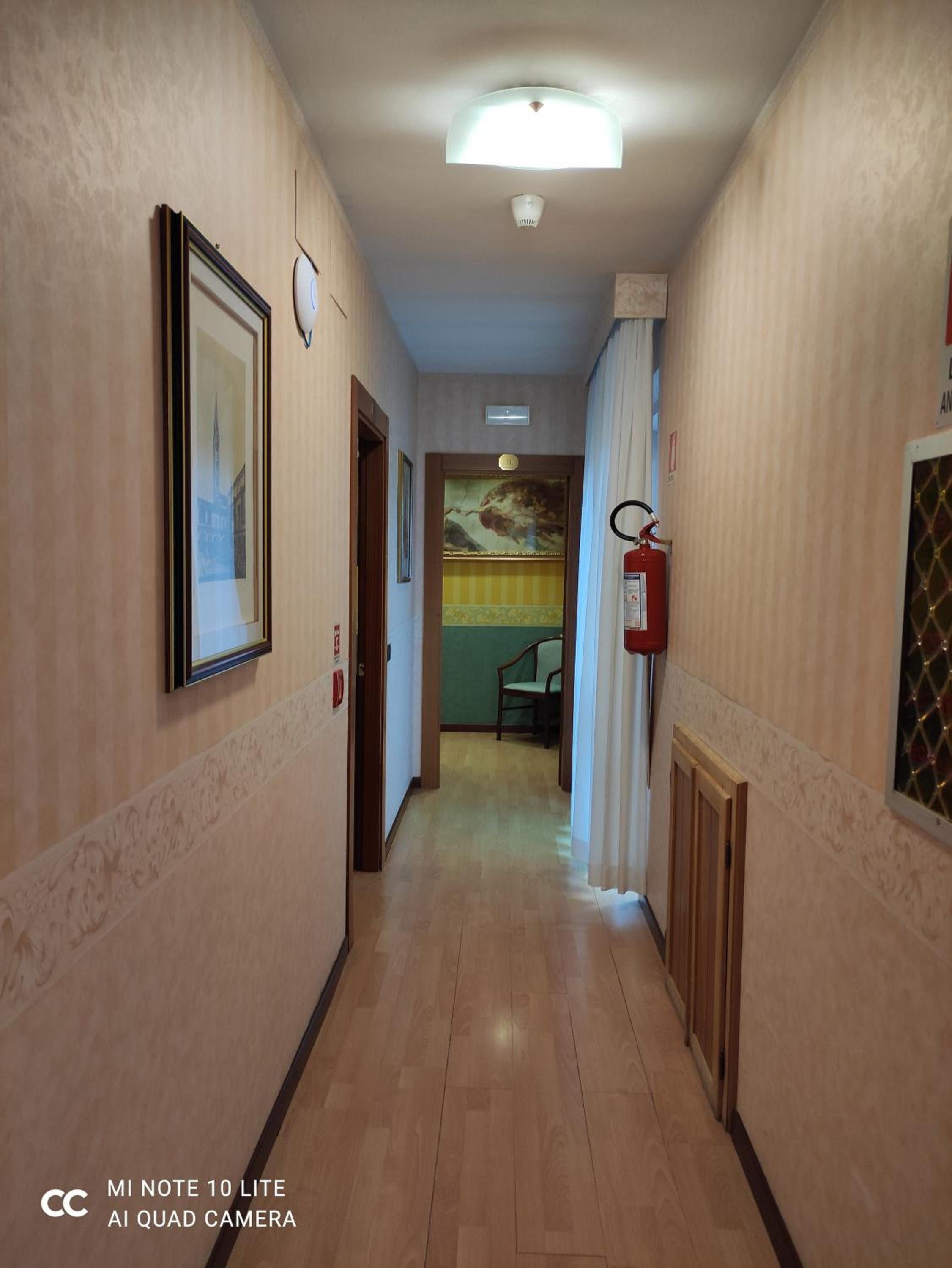 Double Room with Mountain View - Photo 16