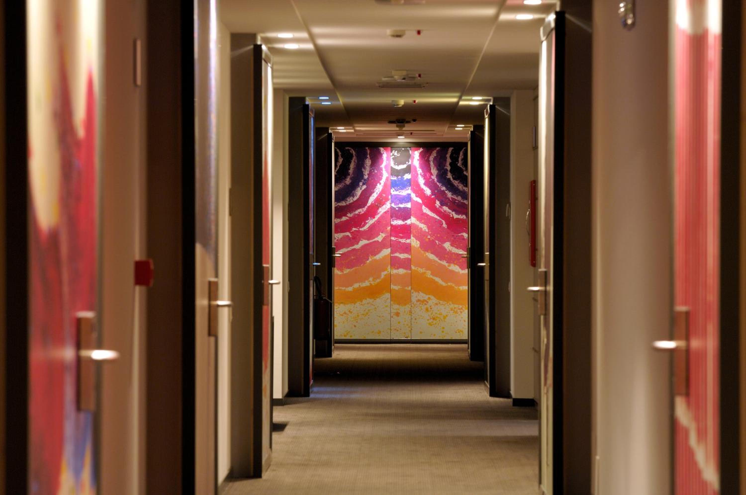 Premier Suite - Photo 5